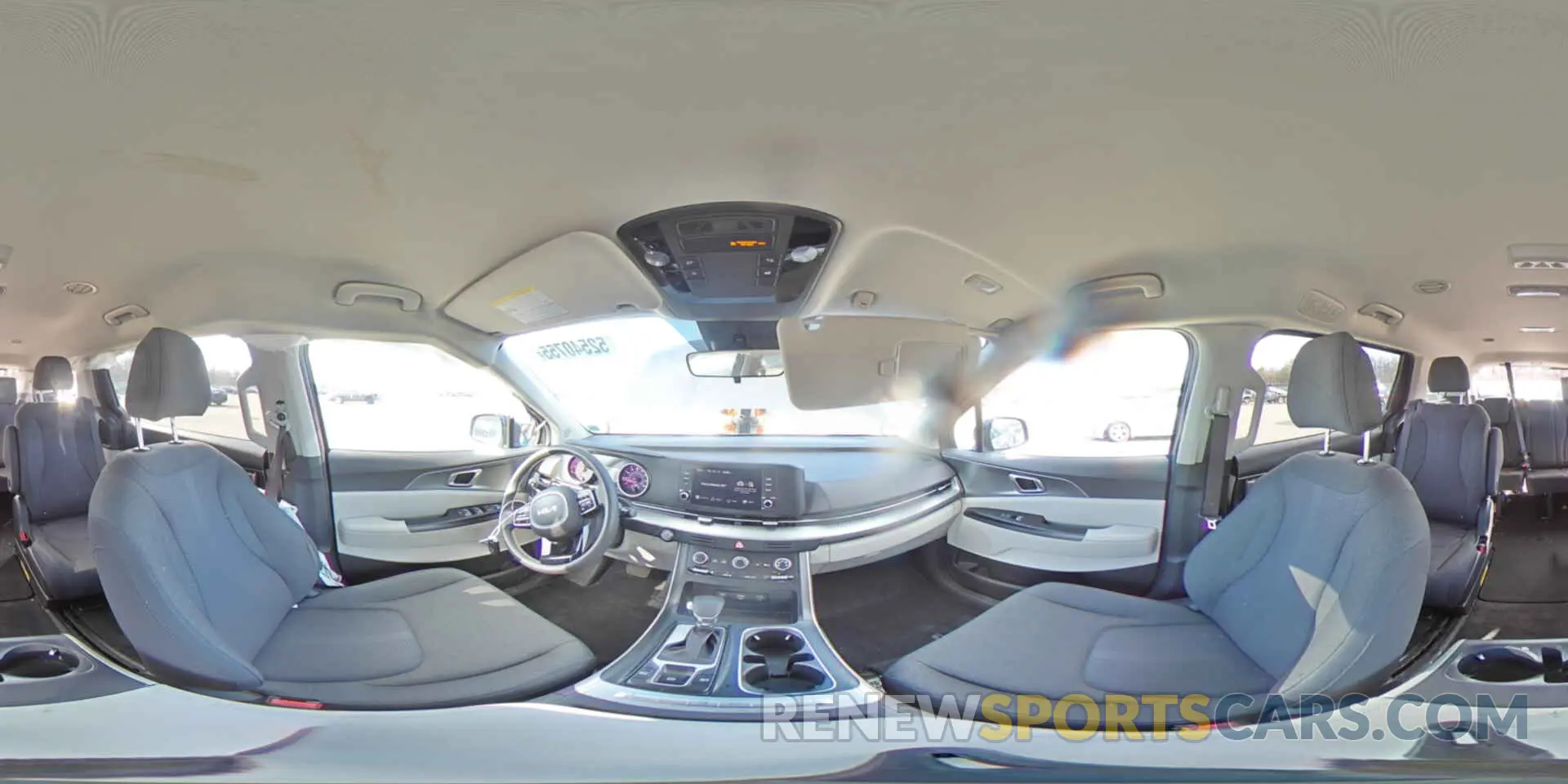 14 Photograph of a damaged car KNDNB4H37P6258786 KIA CARNIVAL L 2023