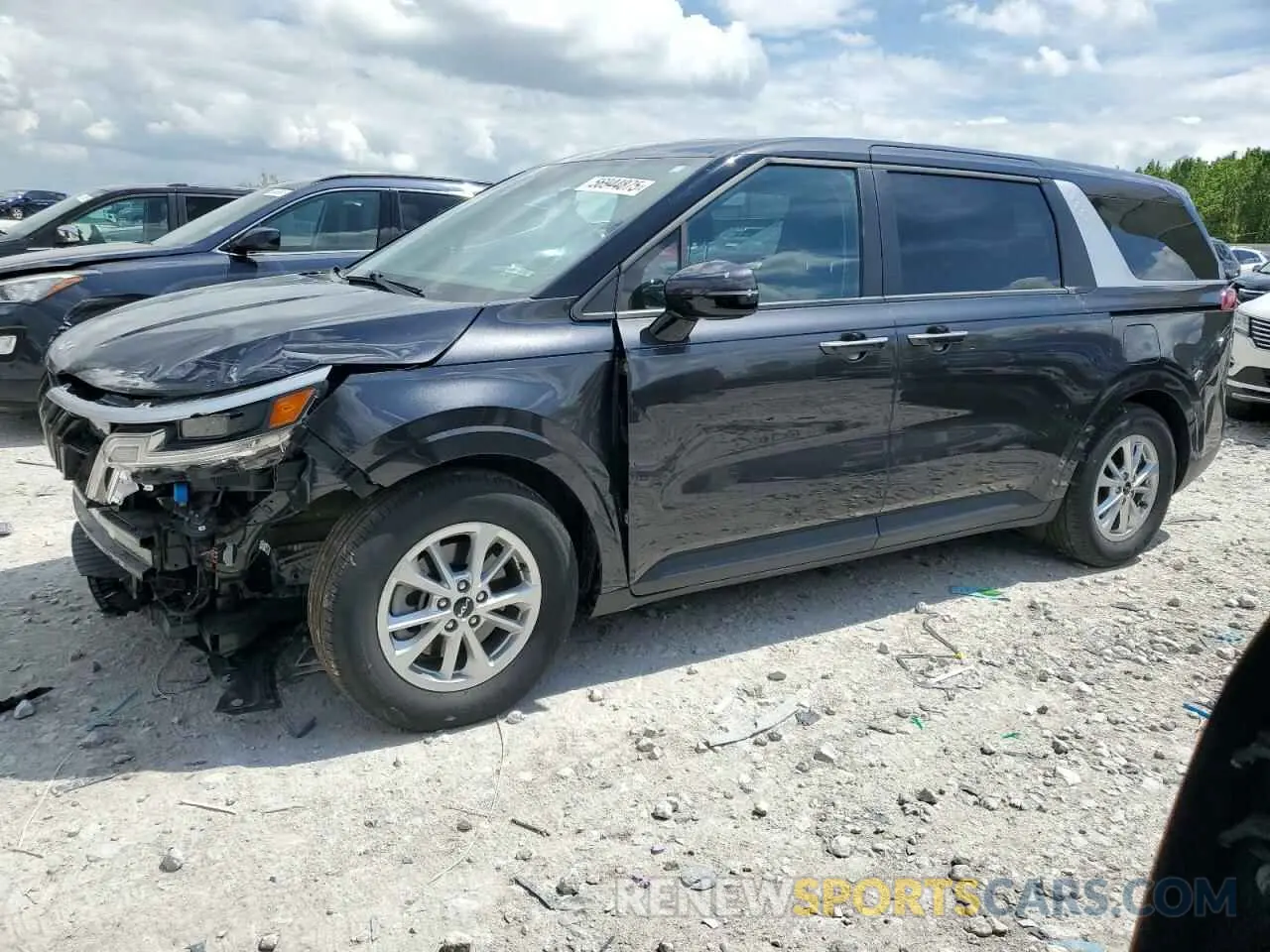1 Photograph of a damaged car KNDNB4H38P6198338 KIA CARNIVAL L 2023