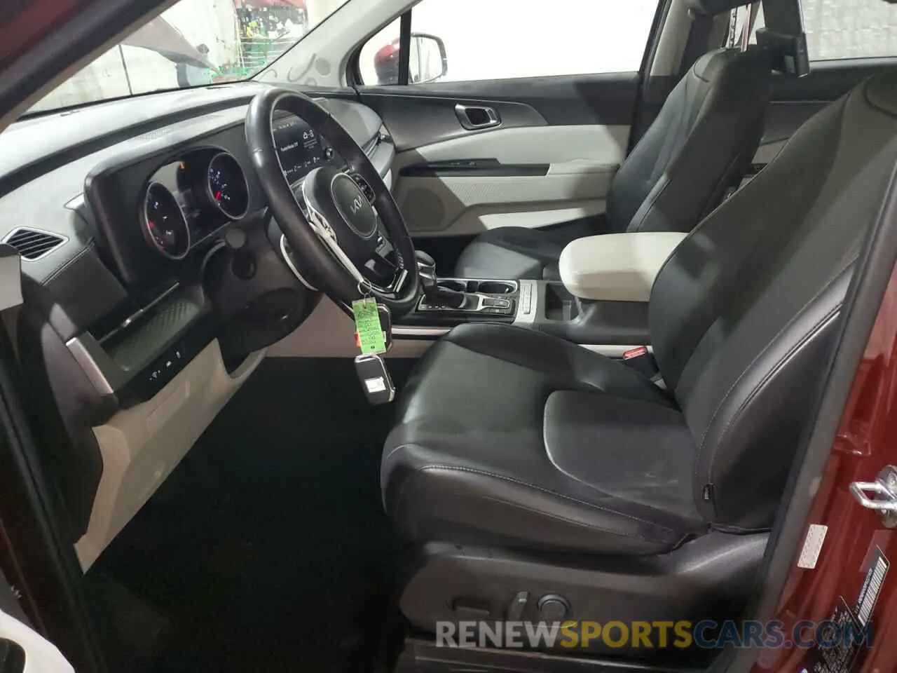 7 Фотография поврежденного автомобиля KNDNB4H39P6227409 KIA CARNIVAL L 2023