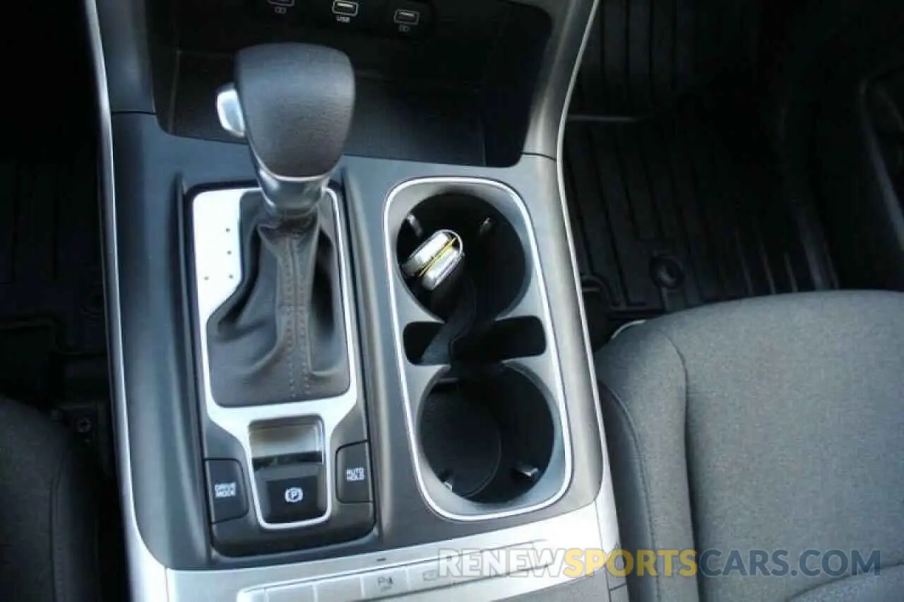 10 Фотография поврежденного автомобиля KNDNB4H39P6258367 KIA CARNIVAL L 2023