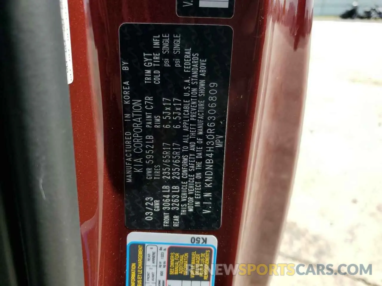 13 Фотография поврежденного автомобиля KNDNB4H30R6306809 KIA CARNIVAL L 2024