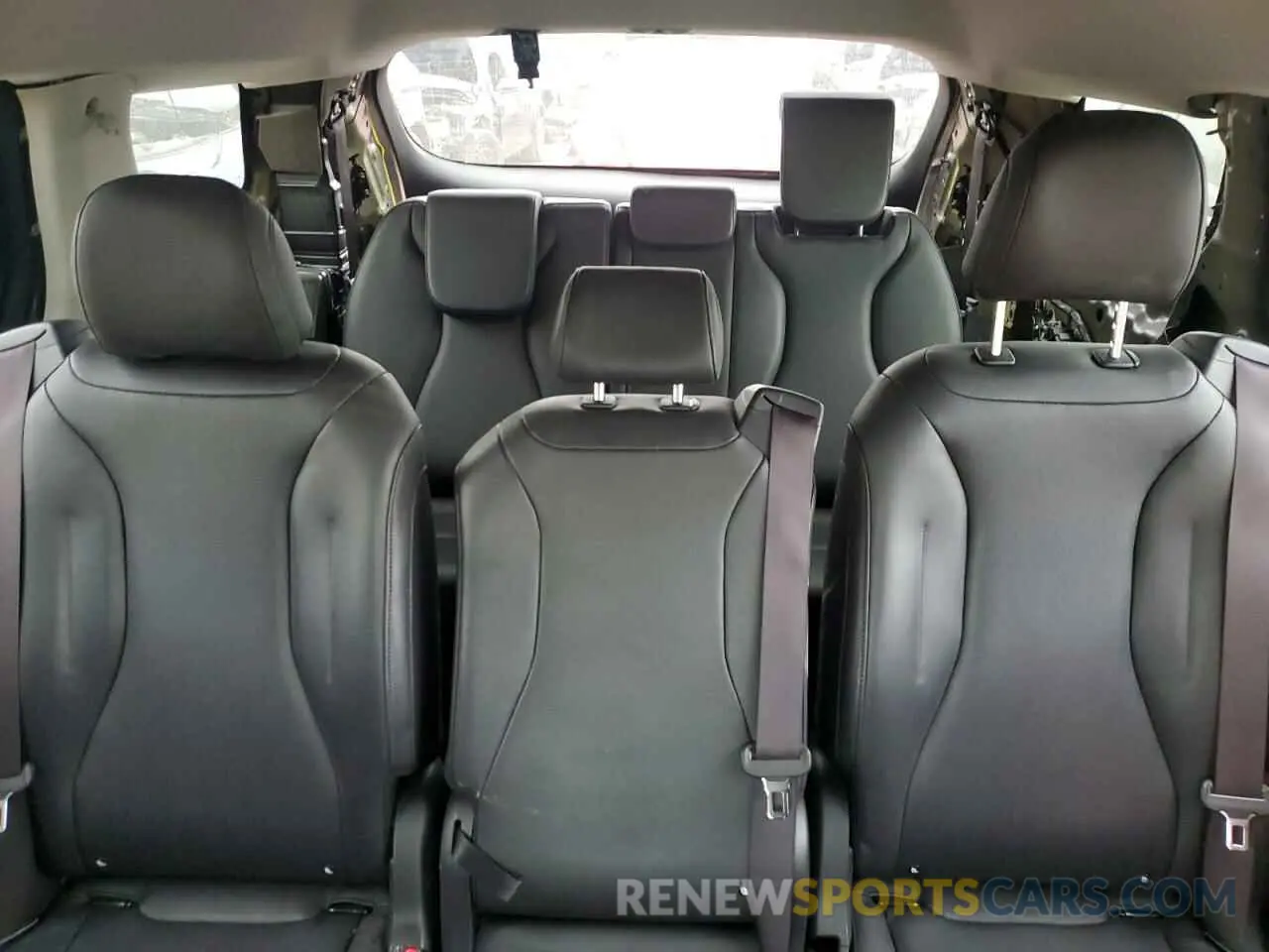 10 Фотография поврежденного автомобиля KNDNB4H30R6433818 KIA CARNIVAL L 2024