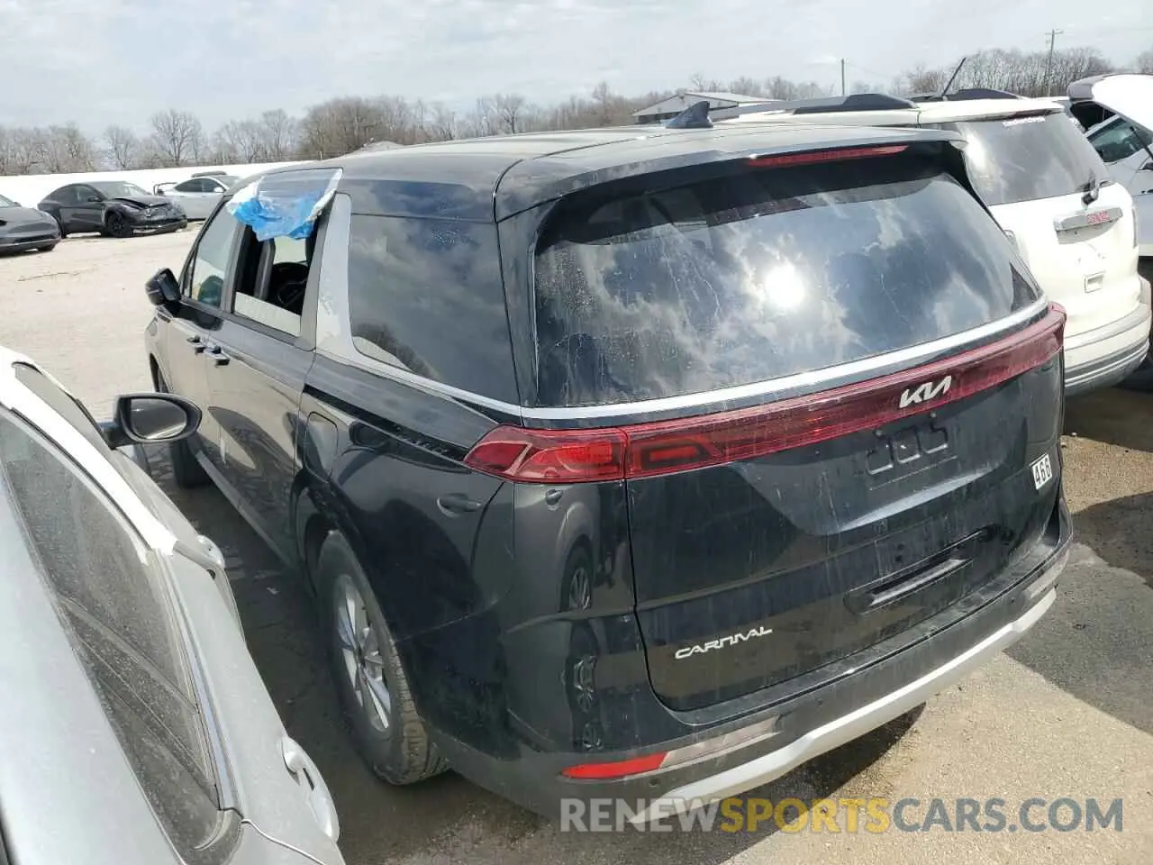 2 Photograph of a damaged car KNDNB4H32R6322932 KIA CARNIVAL L 2024