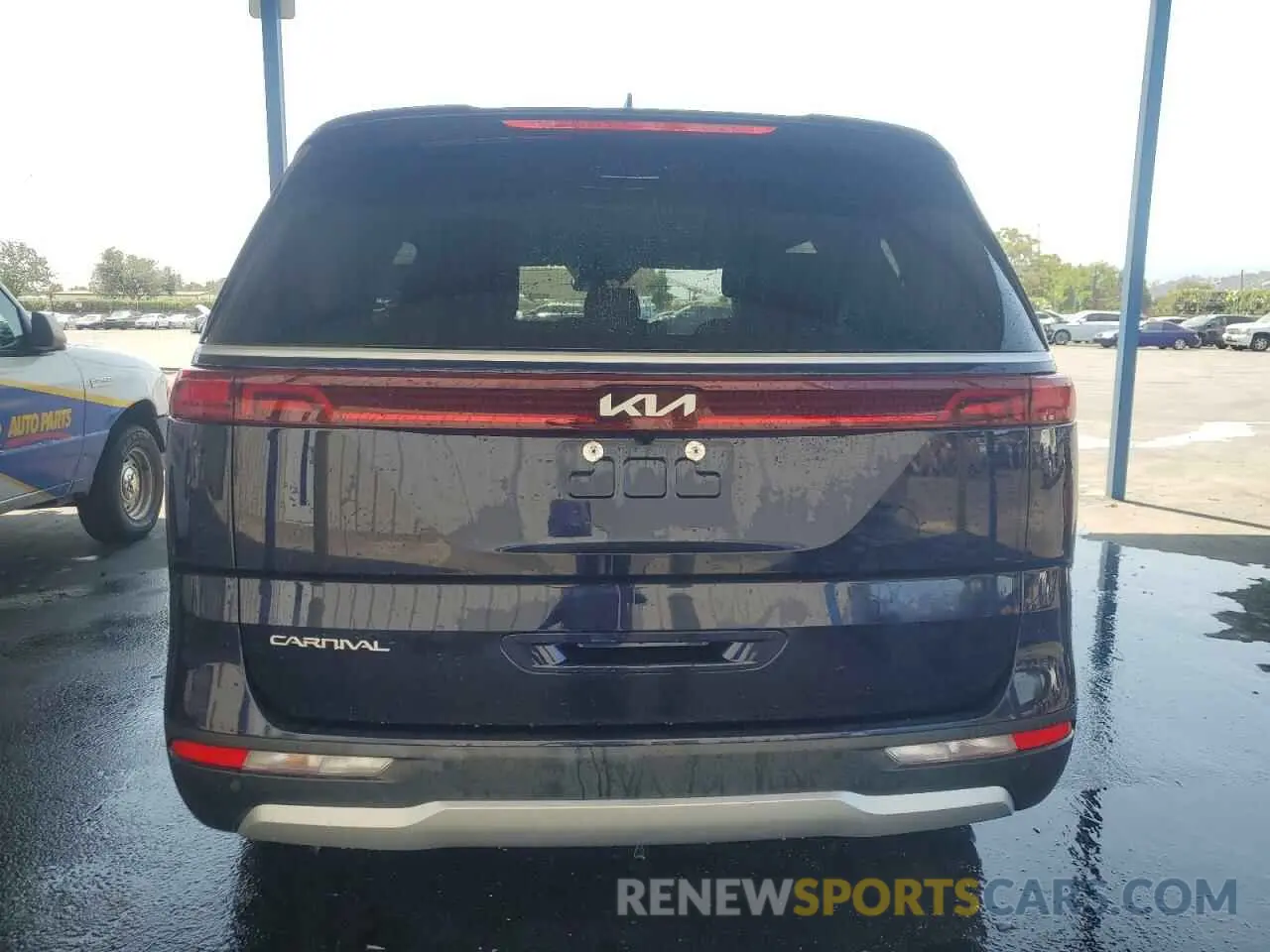 6 Photograph of a damaged car KNDNB4H33R6441069 KIA CARNIVAL L 2024