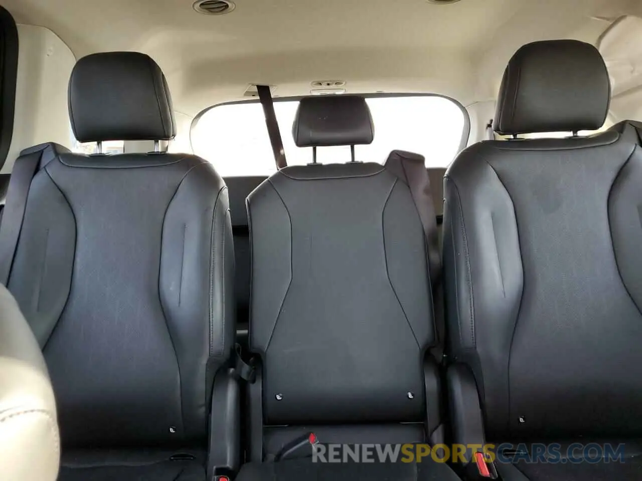 10 Фотография поврежденного автомобиля KNDNB4H34R6355298 KIA CARNIVAL L 2024