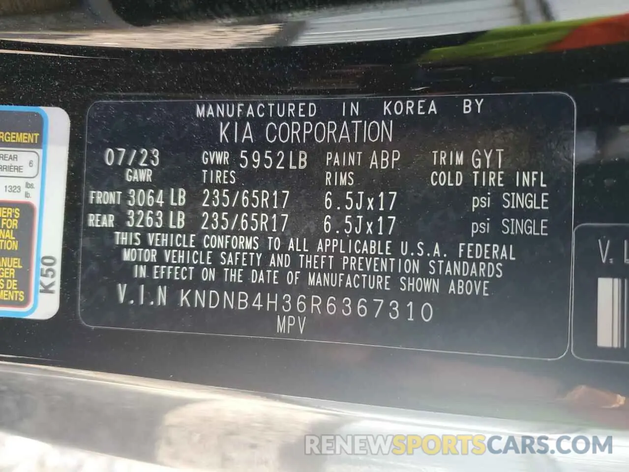 13 Photograph of a damaged car KNDNB4H36R6367310 KIA CARNIVAL L 2024
