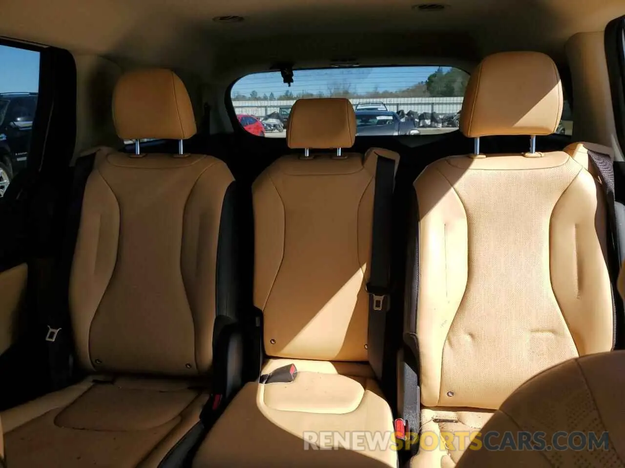 10 Photograph of a damaged car KNDNB4H36R6434620 KIA CARNIVAL L 2024