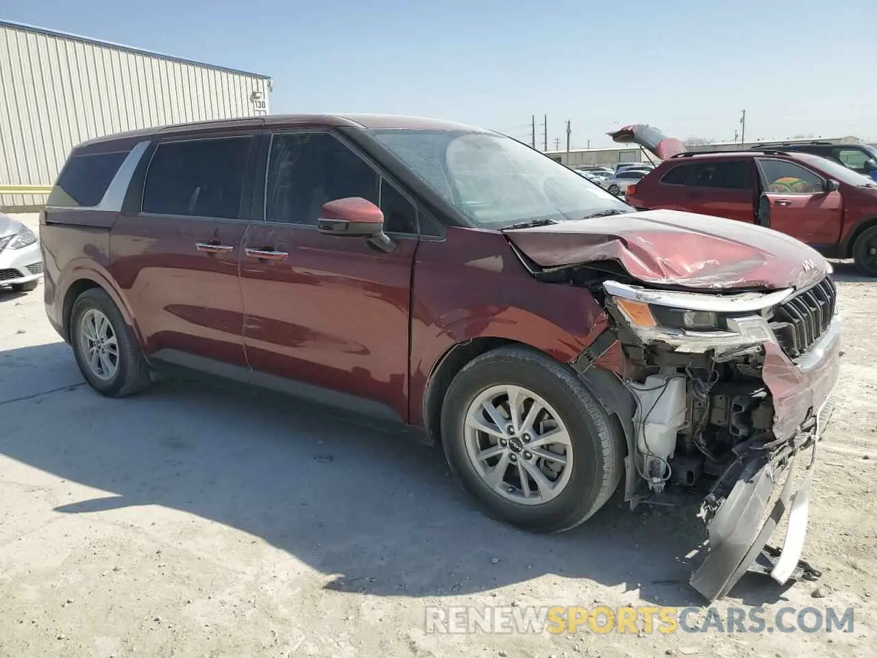 4 Photograph of a damaged car KNDNB4H39R6343339 KIA CARNIVAL L 2024