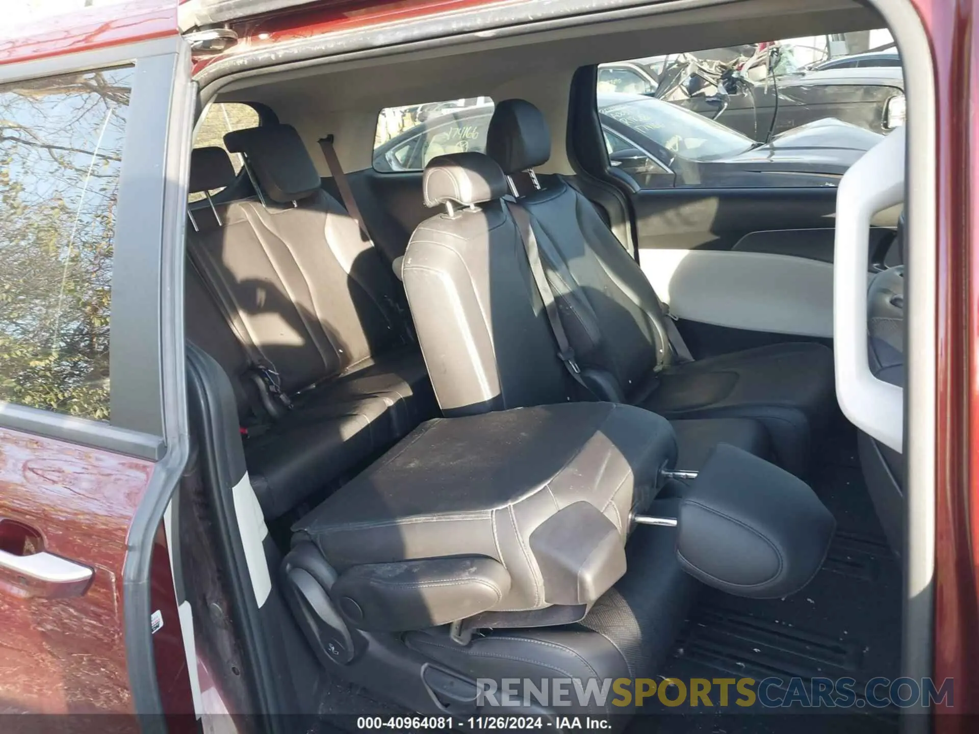 8 Фотография поврежденного автомобиля KNDNB4H30N6155433 KIA CARNIVAL MPV 2022