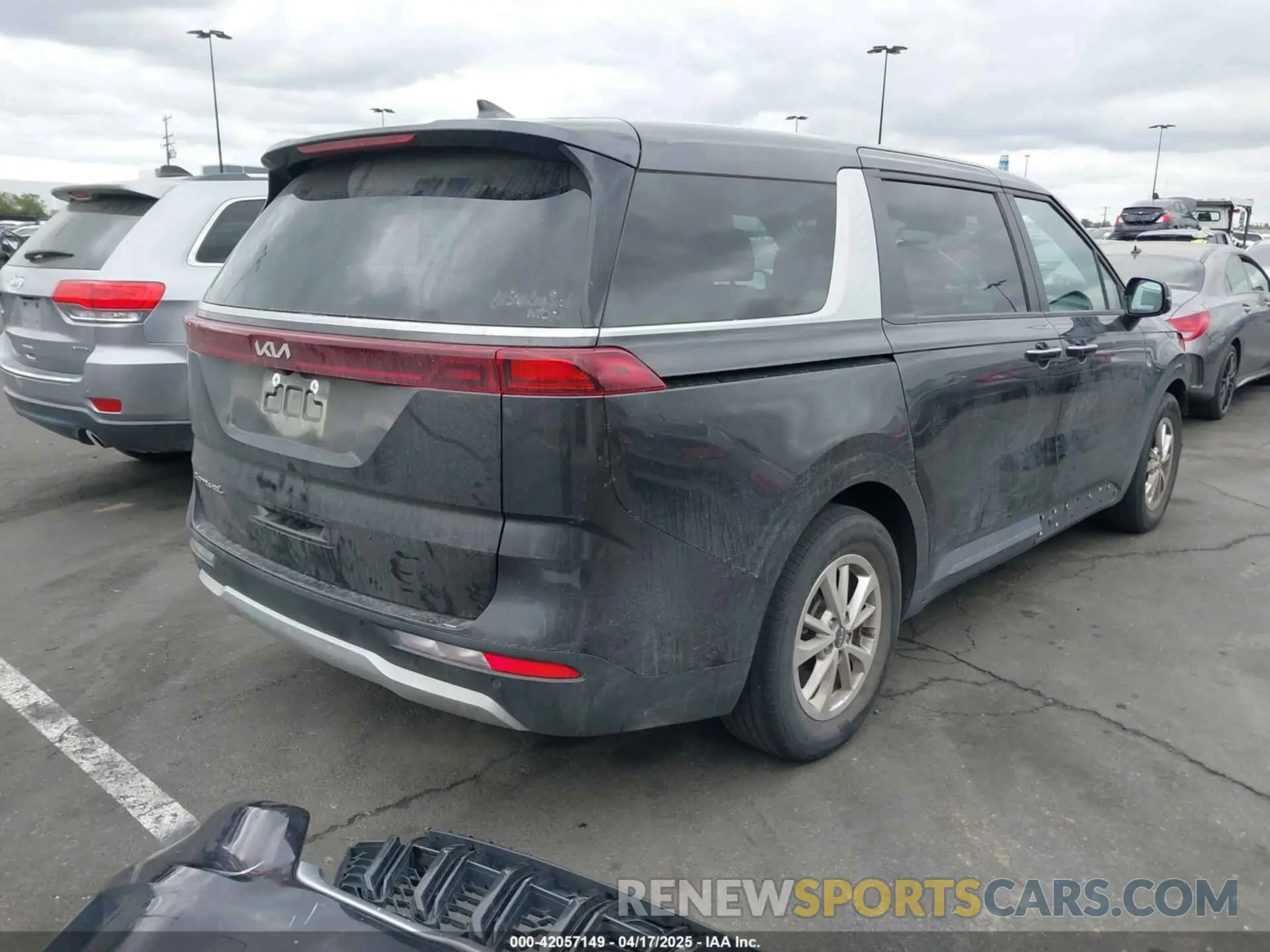 4 Фотография поврежденного автомобиля KNDNB4H33N6128890 KIA CARNIVAL MPV 2022