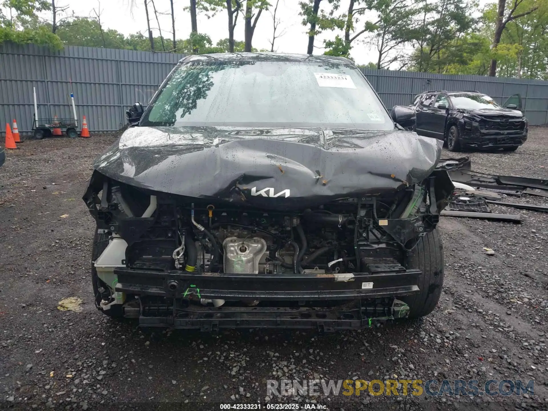 13 Photograph of a damaged car KNDNB4H33N6137752 KIA CARNIVAL MPV 2022