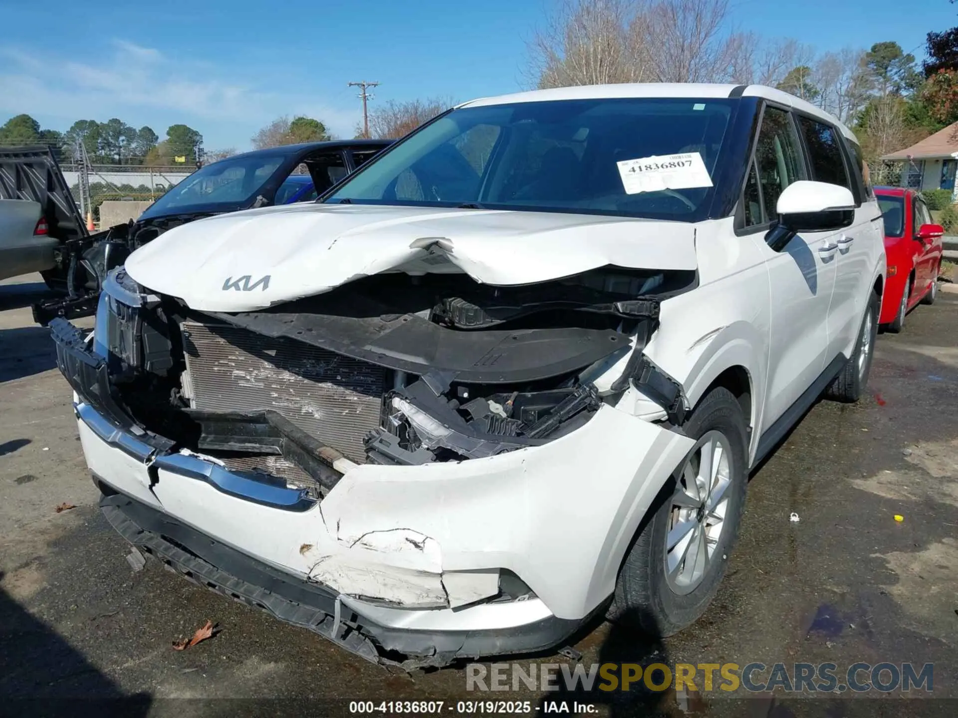 6 Photograph of a damaged car KNDNB4H33N6168192 KIA CARNIVAL MPV 2022