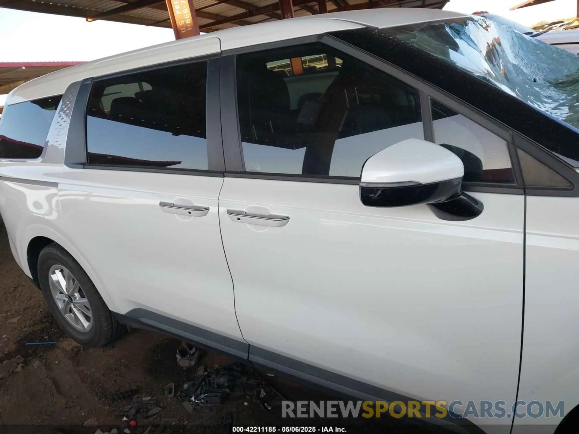 12 Фотография поврежденного автомобиля KNDNB4H35N6189948 KIA CARNIVAL MPV 2022
