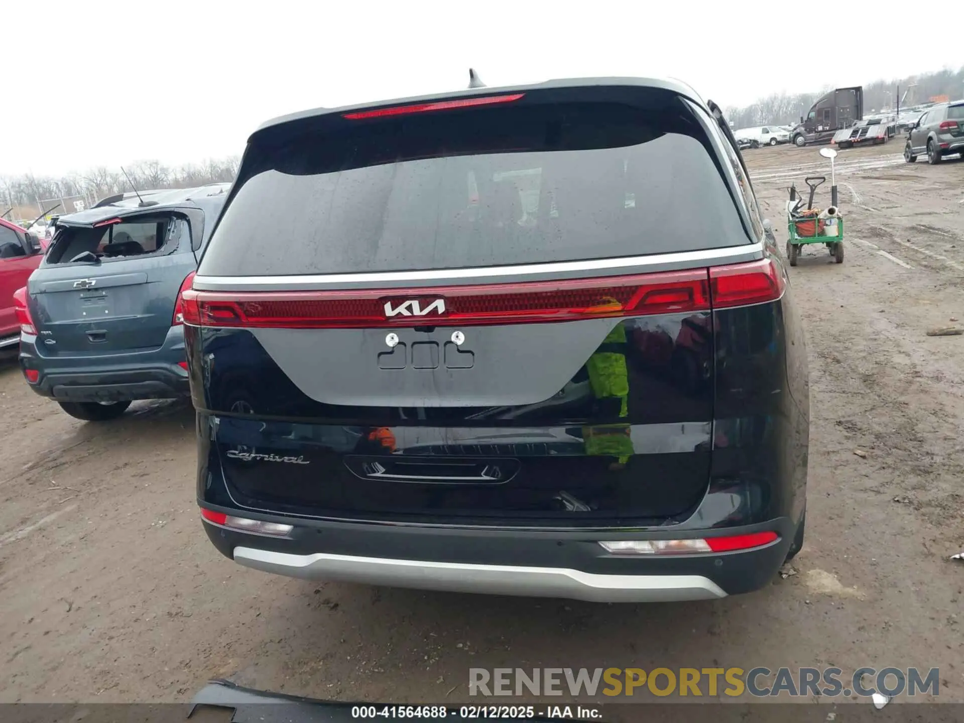 16 Photograph of a damaged car KNDNB4H39N6148397 KIA CARNIVAL MPV 2022