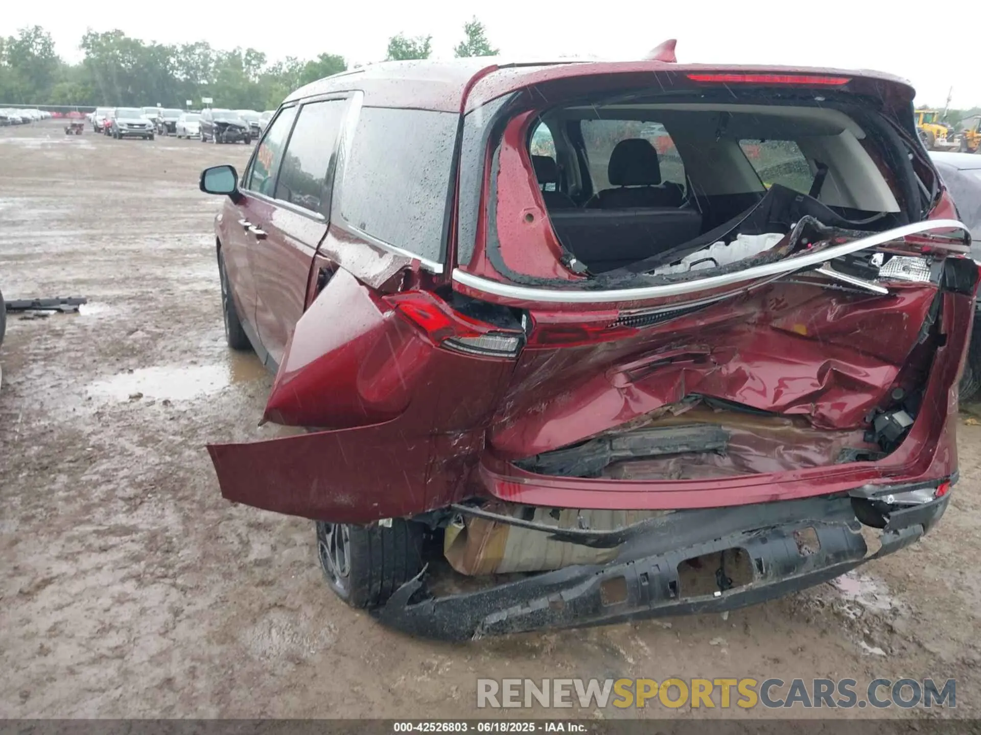 3 Фотография поврежденного автомобиля KNDNC5H36N6066596 KIA CARNIVAL MPV 2022