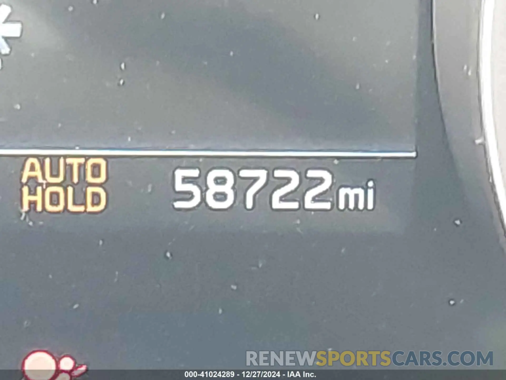15 Photograph of a damaged car KNDNC5H36N6097184 KIA CARNIVAL MPV 2022