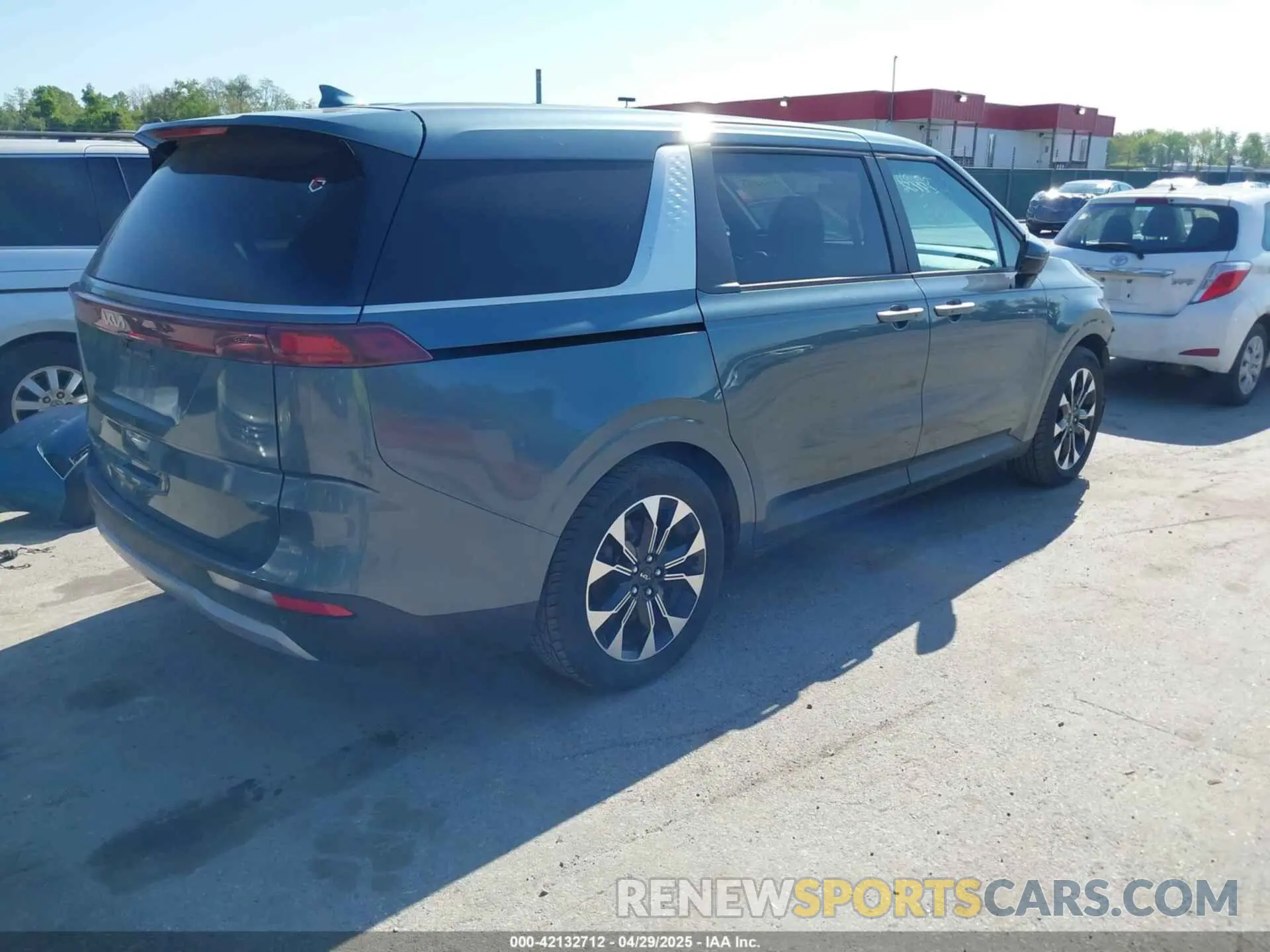 4 Фотография поврежденного автомобиля KNDNC5H3XN6061465 KIA CARNIVAL MPV 2022