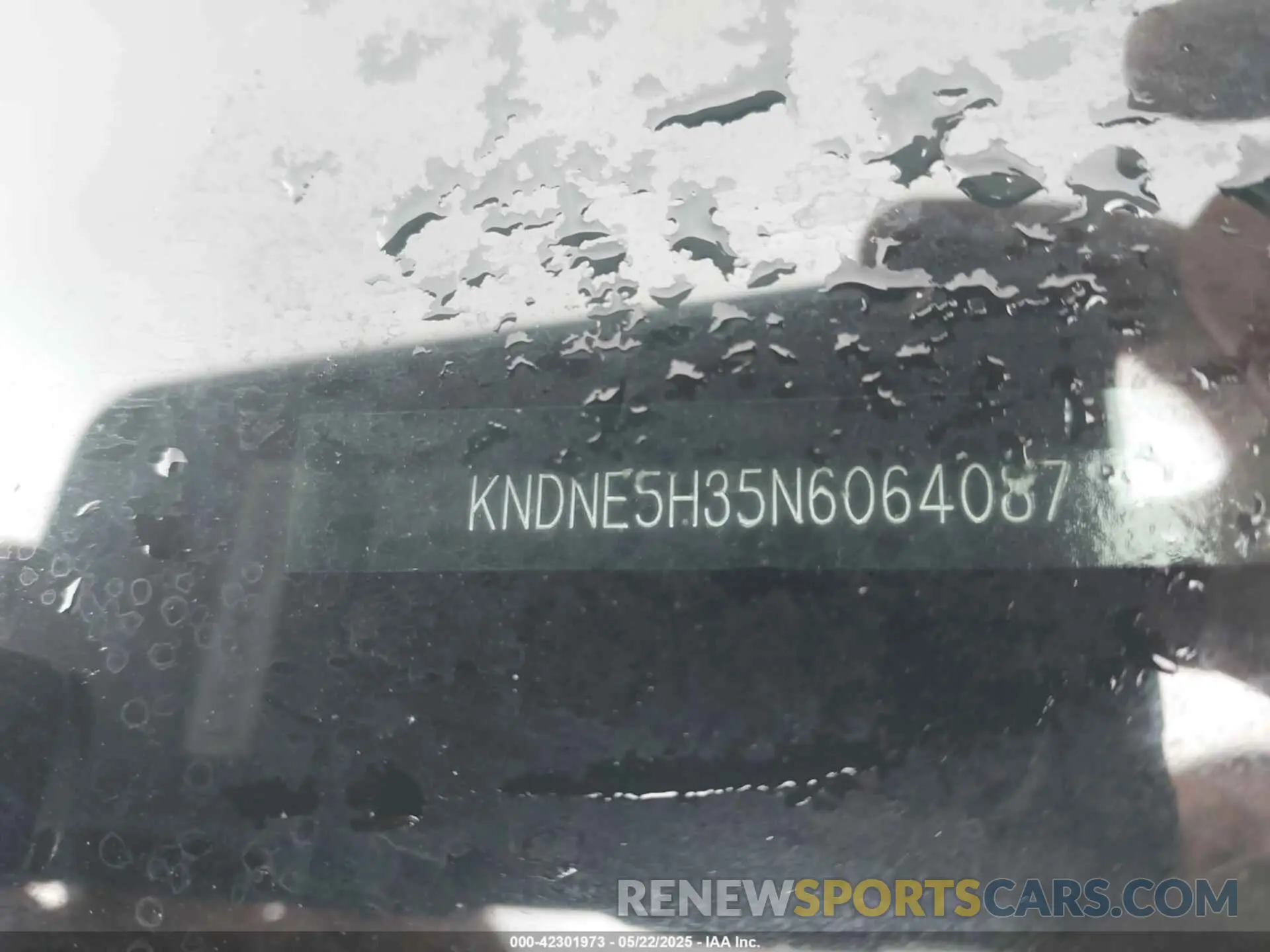9 Фотография поврежденного автомобиля KNDNE5H35N6064087 KIA CARNIVAL MPV 2022
