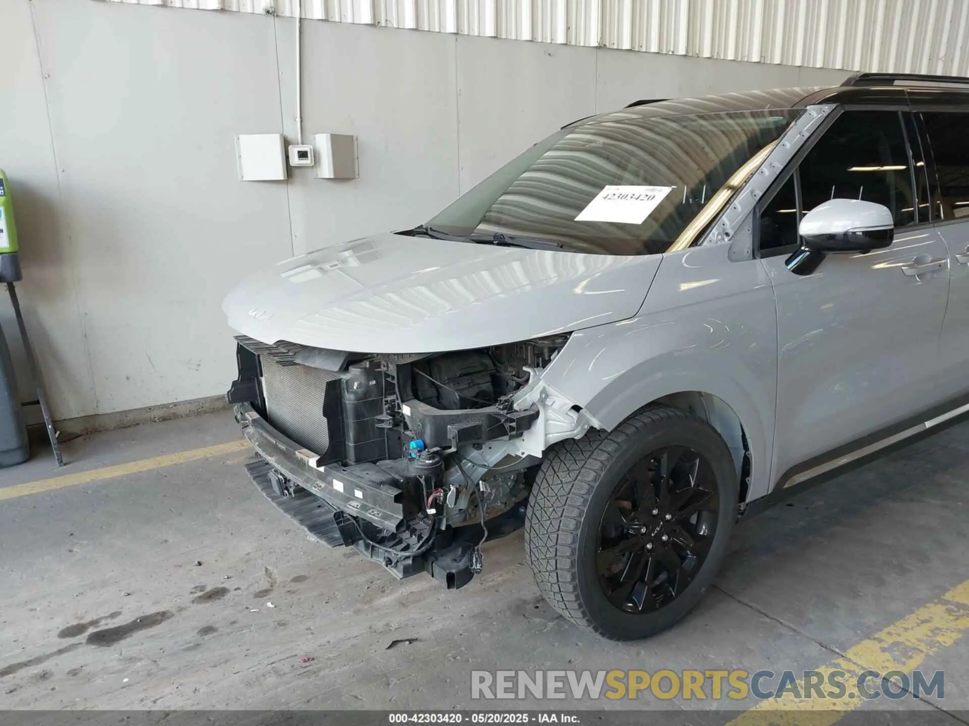 6 Photograph of a damaged car KNDNE5H38N6143429 KIA CARNIVAL MPV 2022