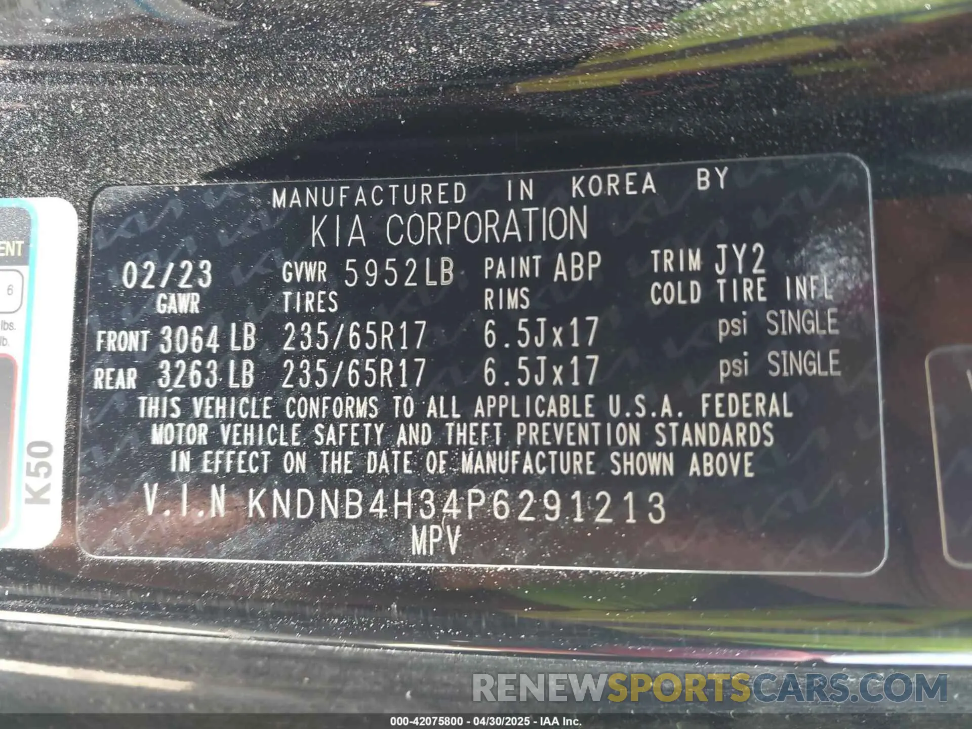 9 Фотография поврежденного автомобиля KNDNB4H34P6291213 KIA CARNIVAL MPV 2023