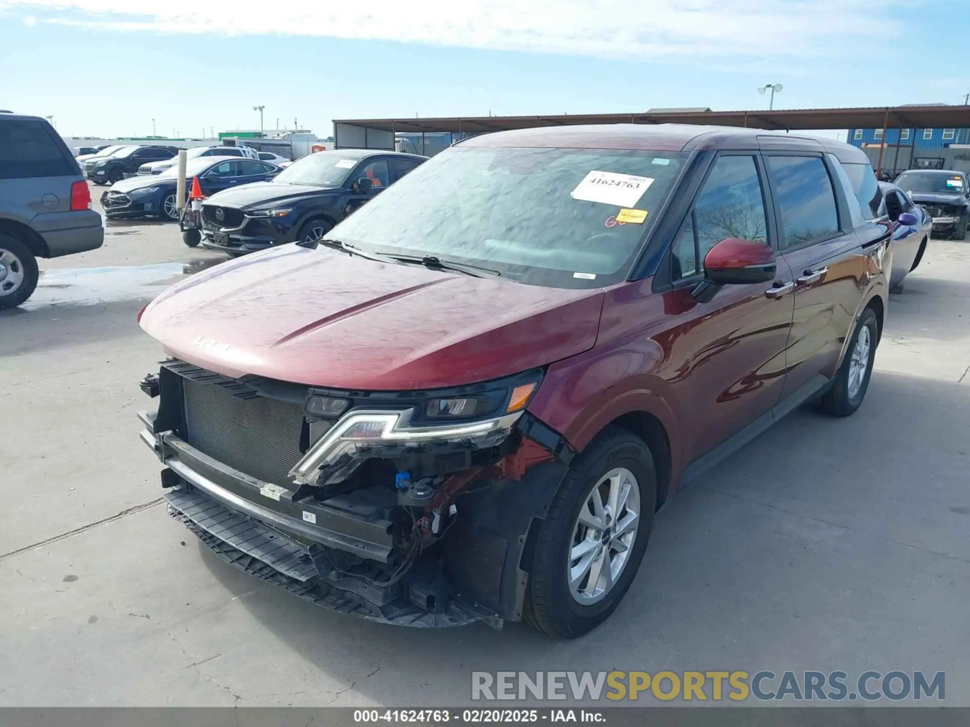 2 Photograph of a damaged car KNDNB4H35P6262707 KIA CARNIVAL MPV 2023