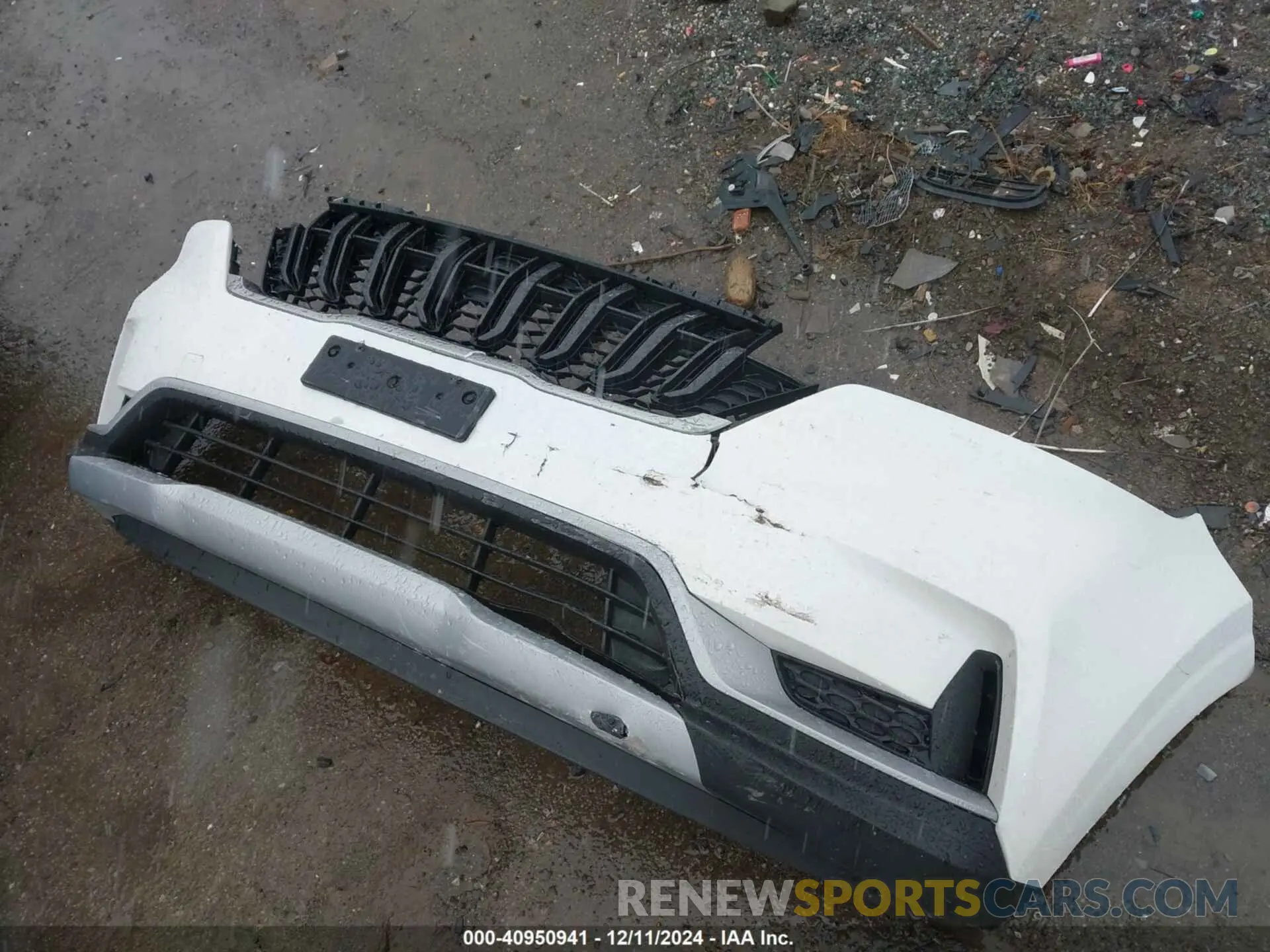 12 Photograph of a damaged car KNDNB4H36P6197303 KIA CARNIVAL MPV 2023