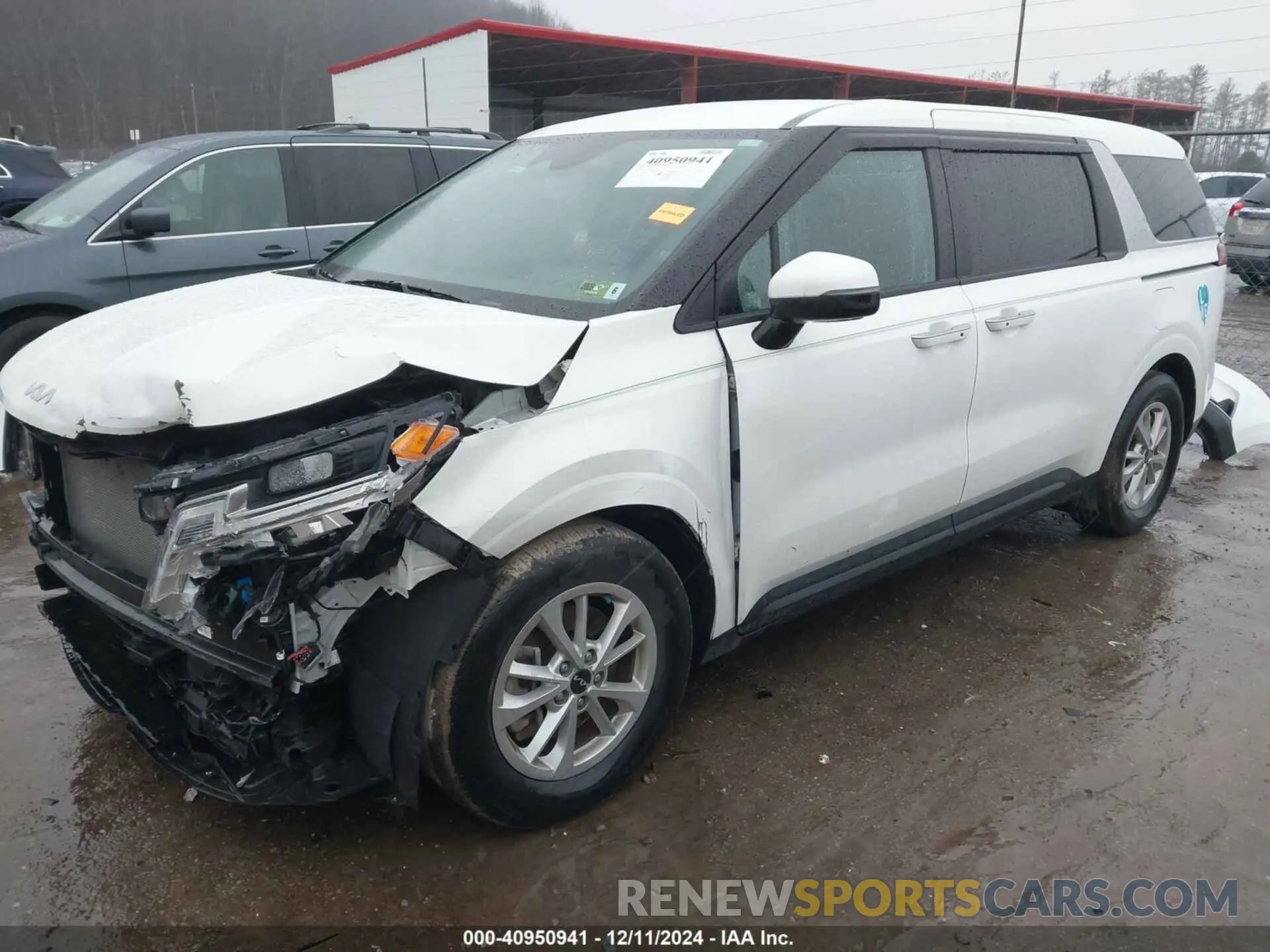 2 Photograph of a damaged car KNDNB4H36P6197303 KIA CARNIVAL MPV 2023