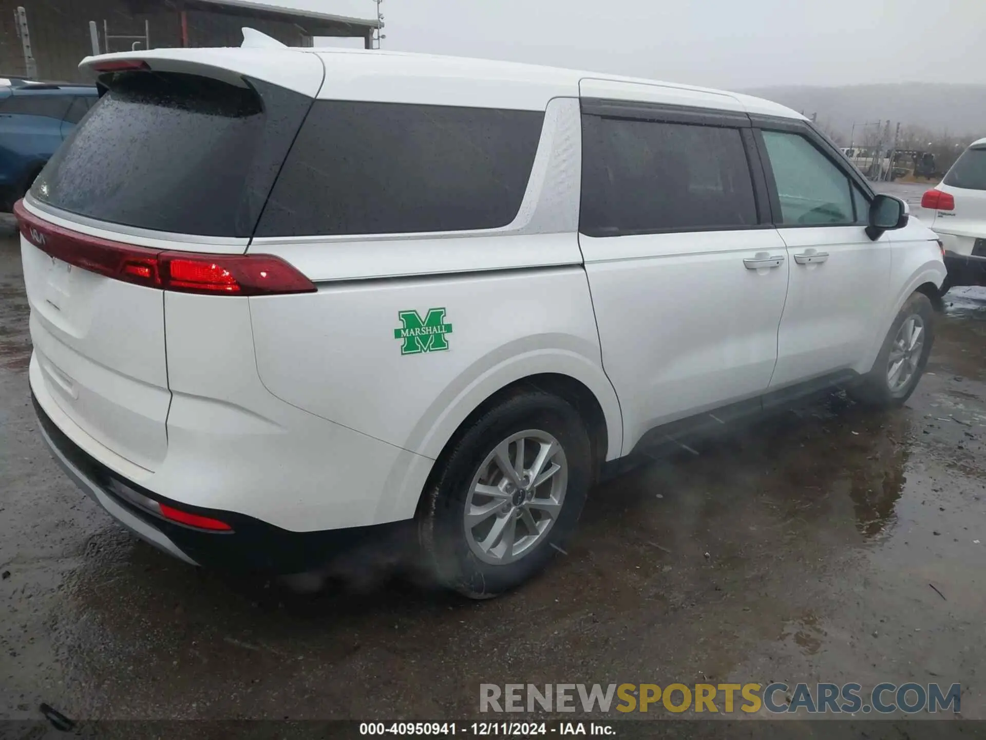 4 Photograph of a damaged car KNDNB4H36P6197303 KIA CARNIVAL MPV 2023