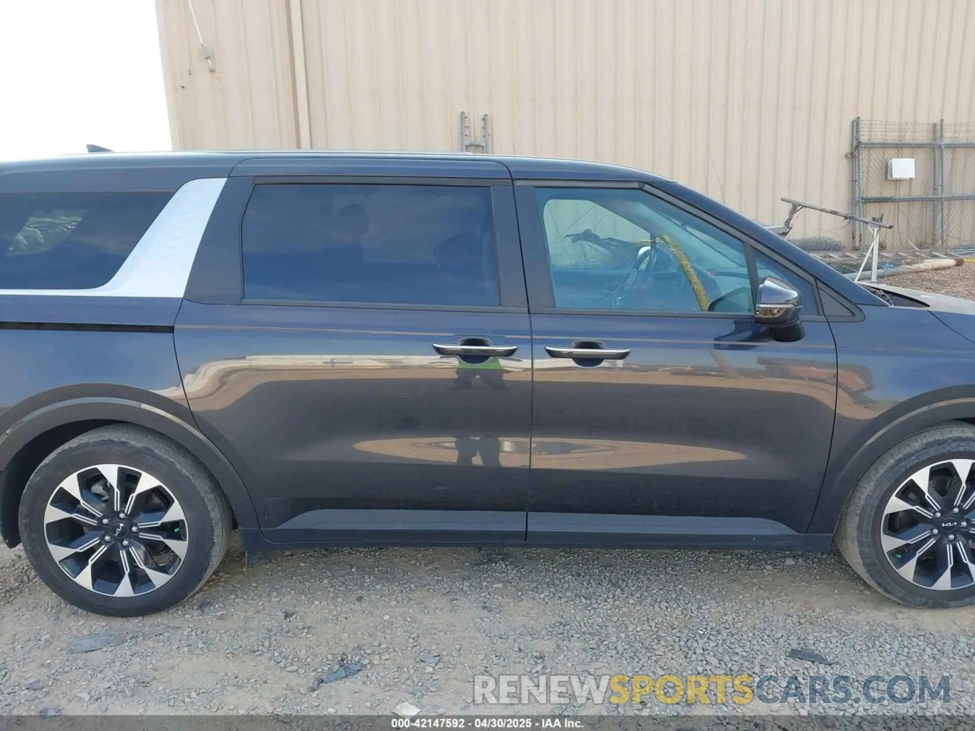 14 Фотография поврежденного автомобиля KNDNC5H35P6191978 KIA CARNIVAL MPV 2023