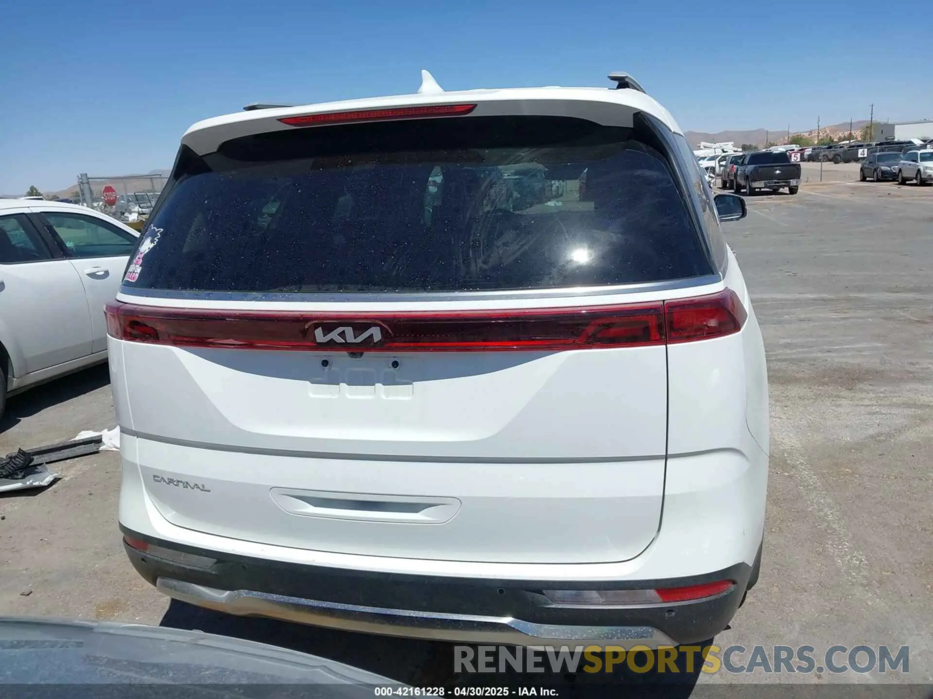 16 Фотография поврежденного автомобиля KNDNE5H30P6221317 KIA CARNIVAL MPV 2023