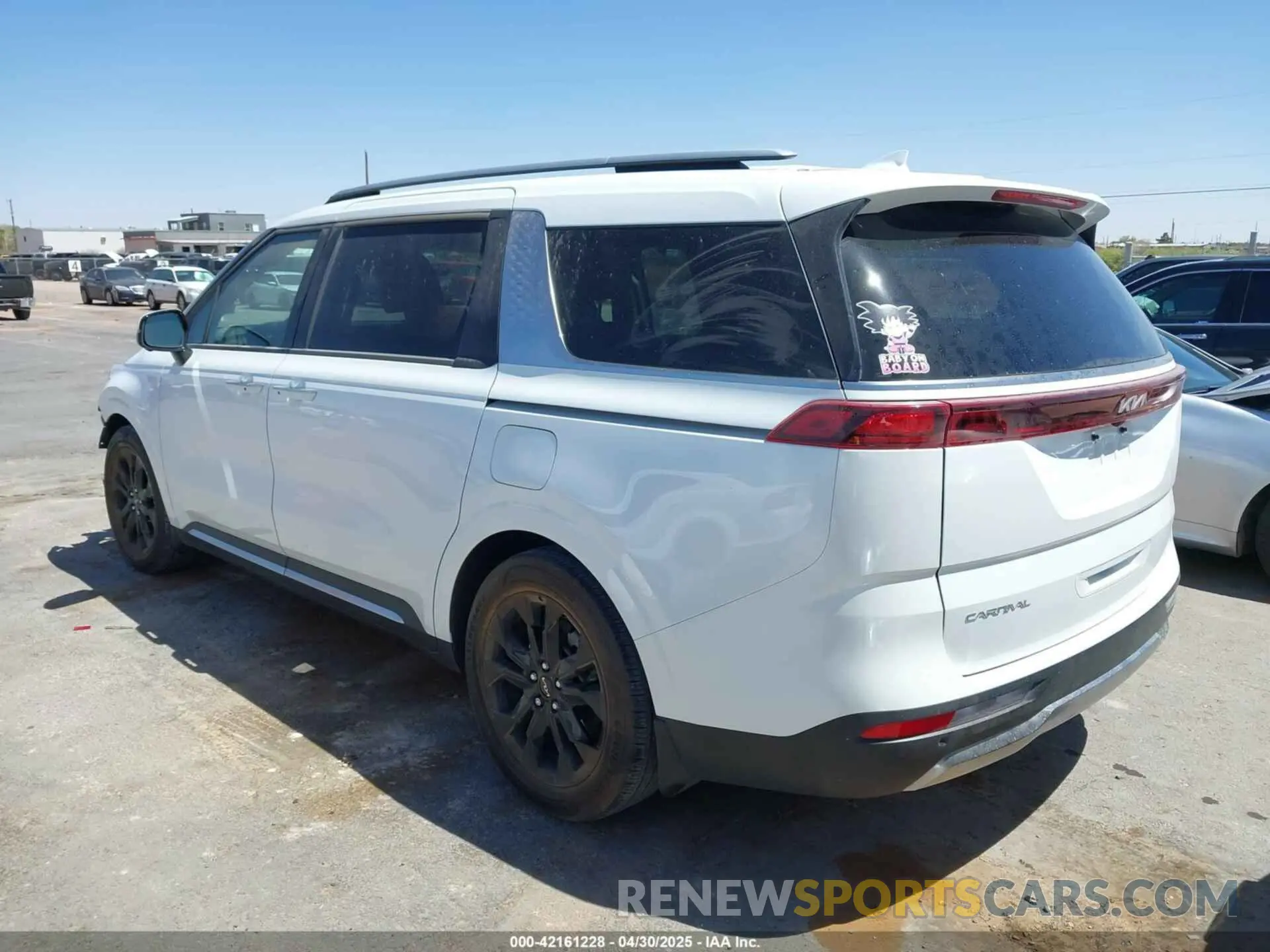 3 Фотография поврежденного автомобиля KNDNE5H30P6221317 KIA CARNIVAL MPV 2023