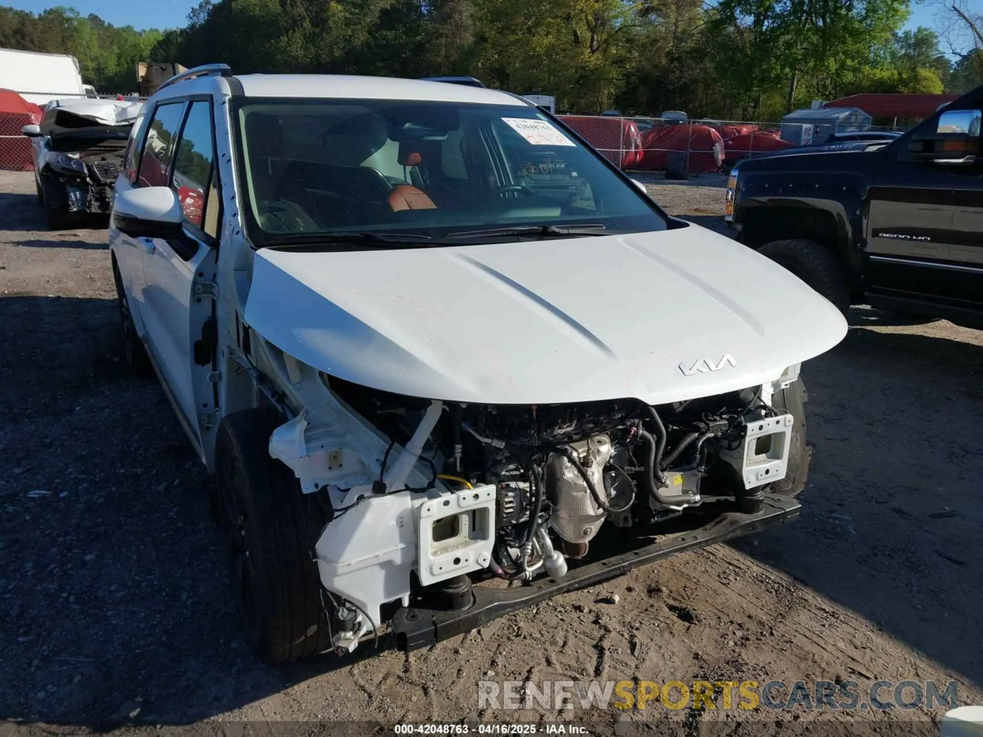 6 Фотография поврежденного автомобиля KNDNE5H36P6222827 KIA CARNIVAL MPV 2023