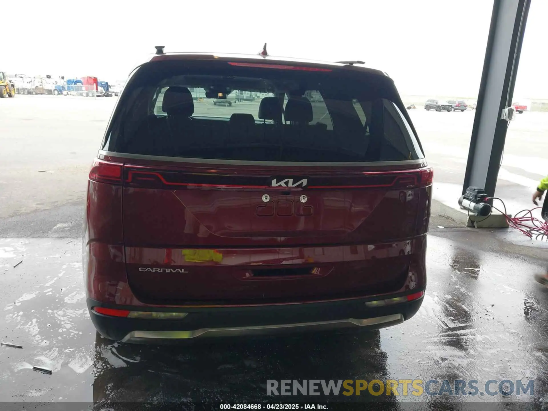 17 Фотография поврежденного автомобиля KNDNE5H3XP6287650 KIA CARNIVAL MPV 2023