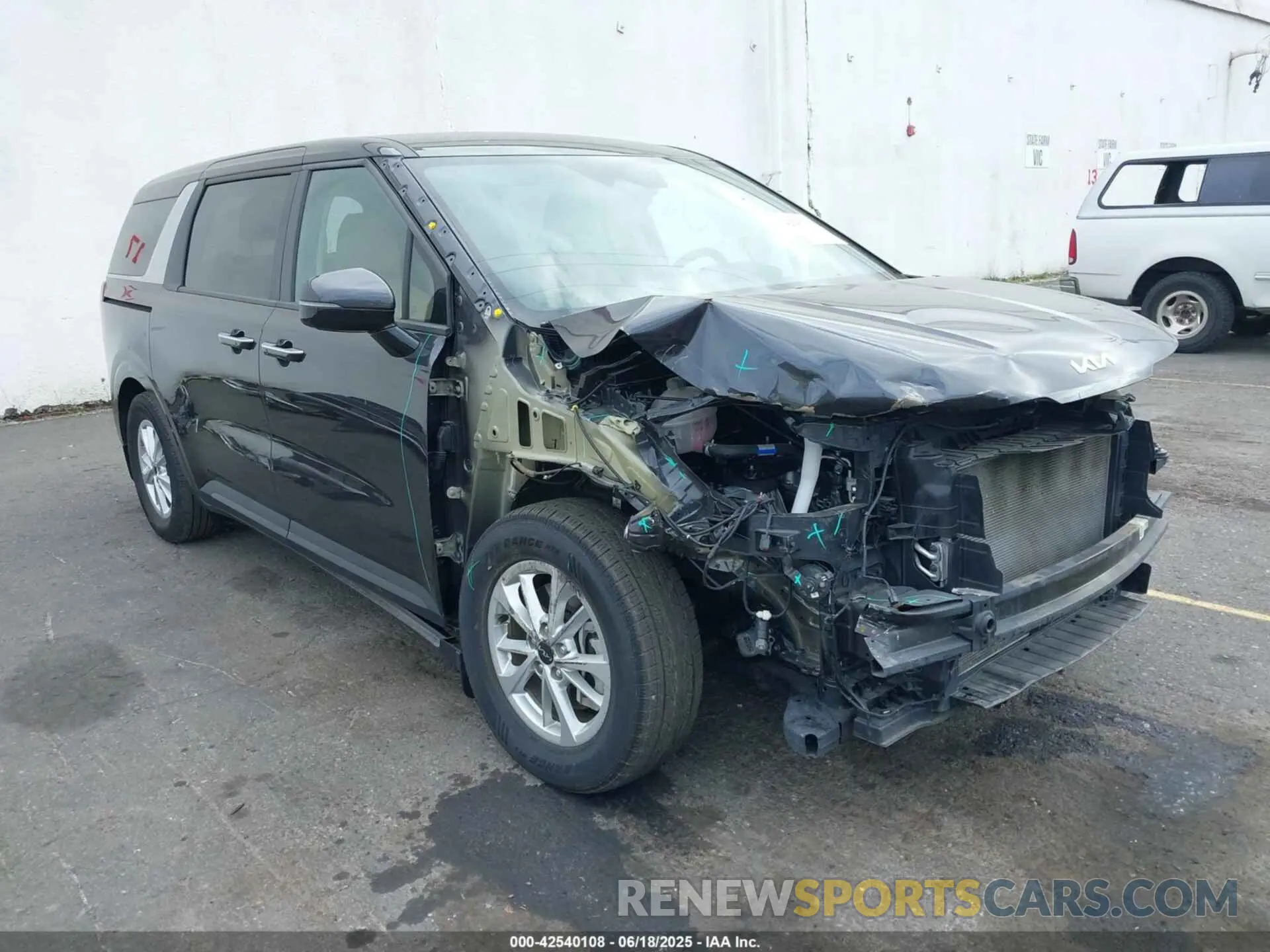 1 Photograph of a damaged car KNDNB4H30R6365505 KIA CARNIVAL MPV 2024