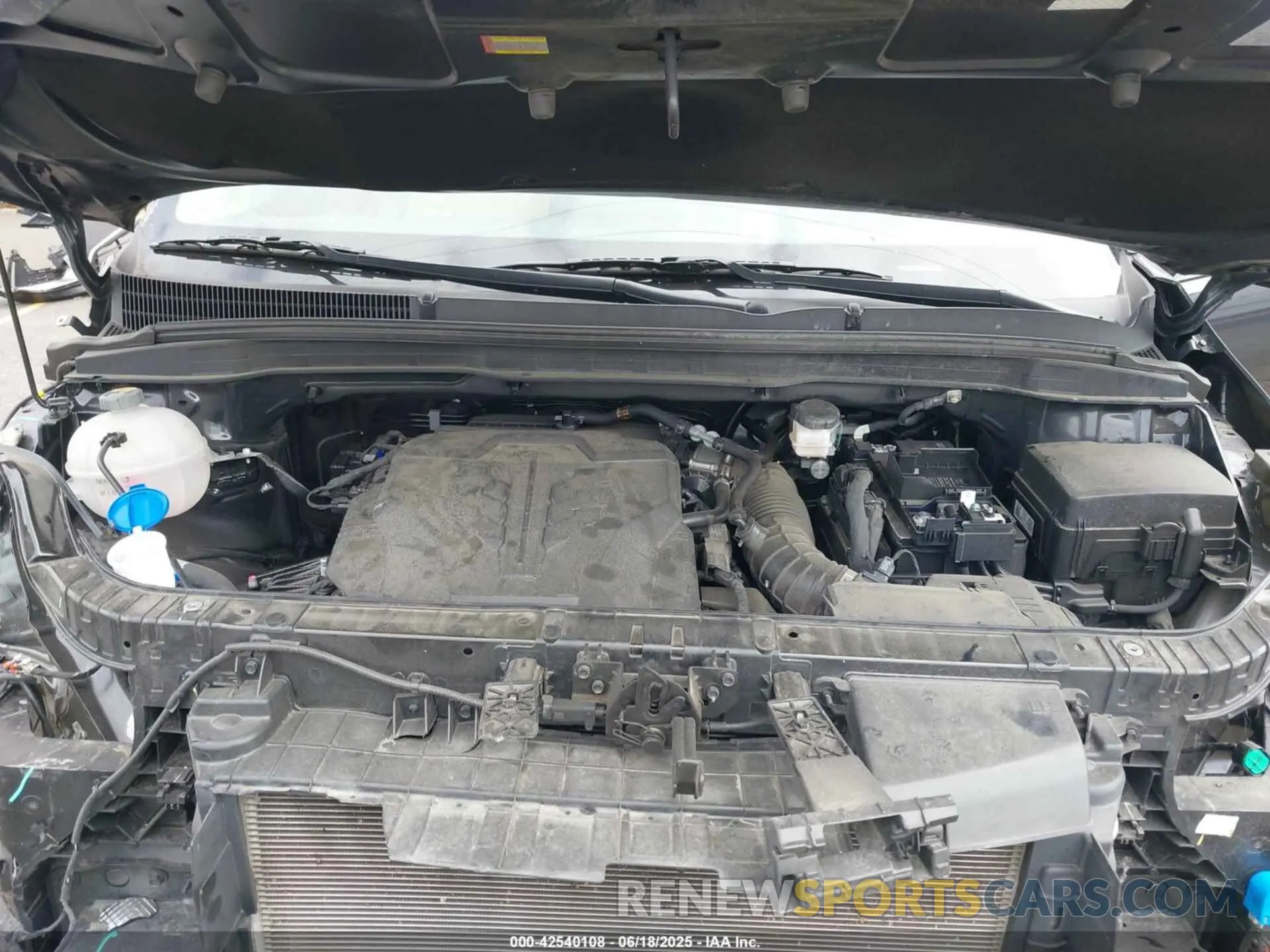 10 Photograph of a damaged car KNDNB4H30R6365505 KIA CARNIVAL MPV 2024