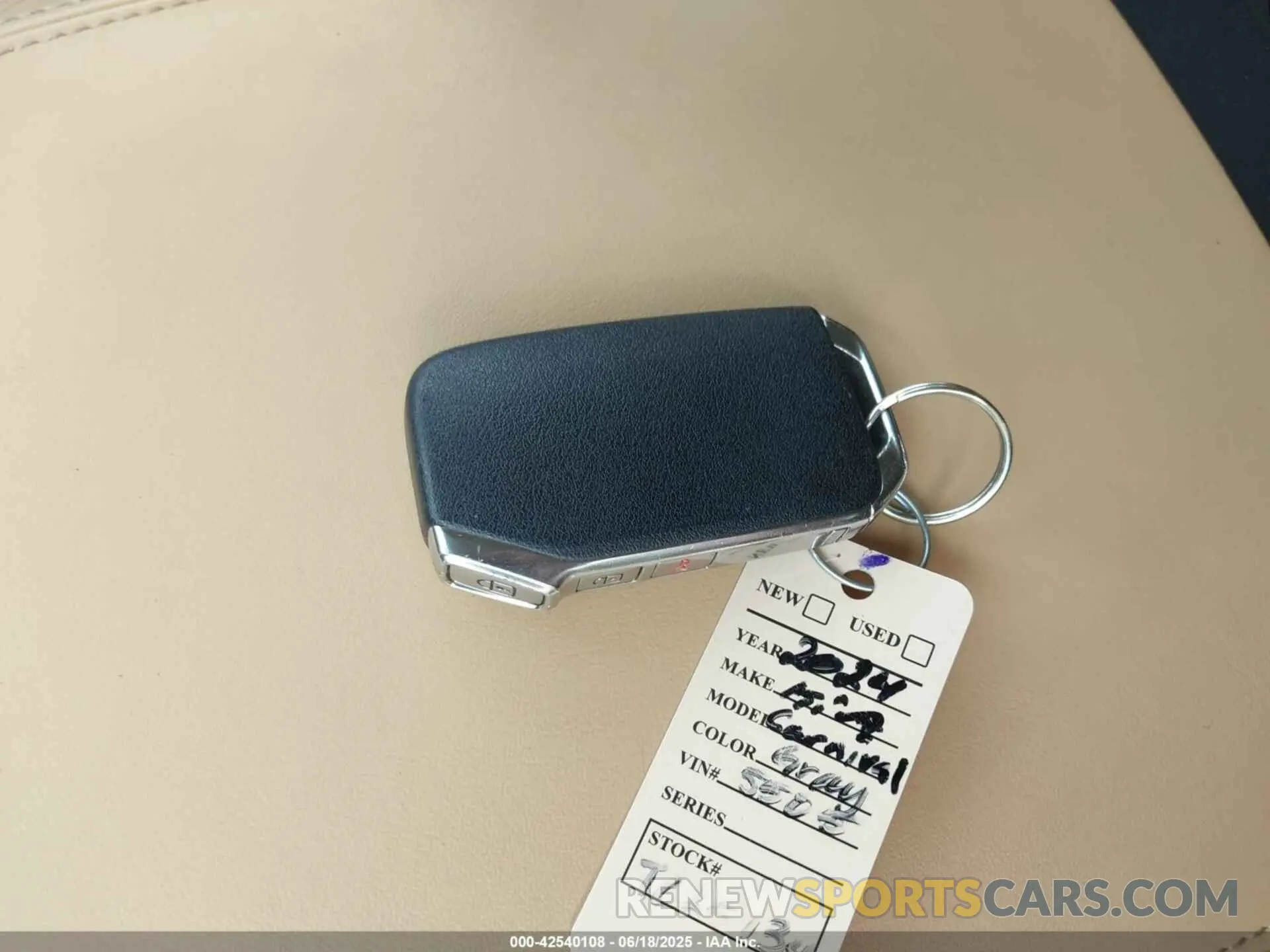 11 Photograph of a damaged car KNDNB4H30R6365505 KIA CARNIVAL MPV 2024