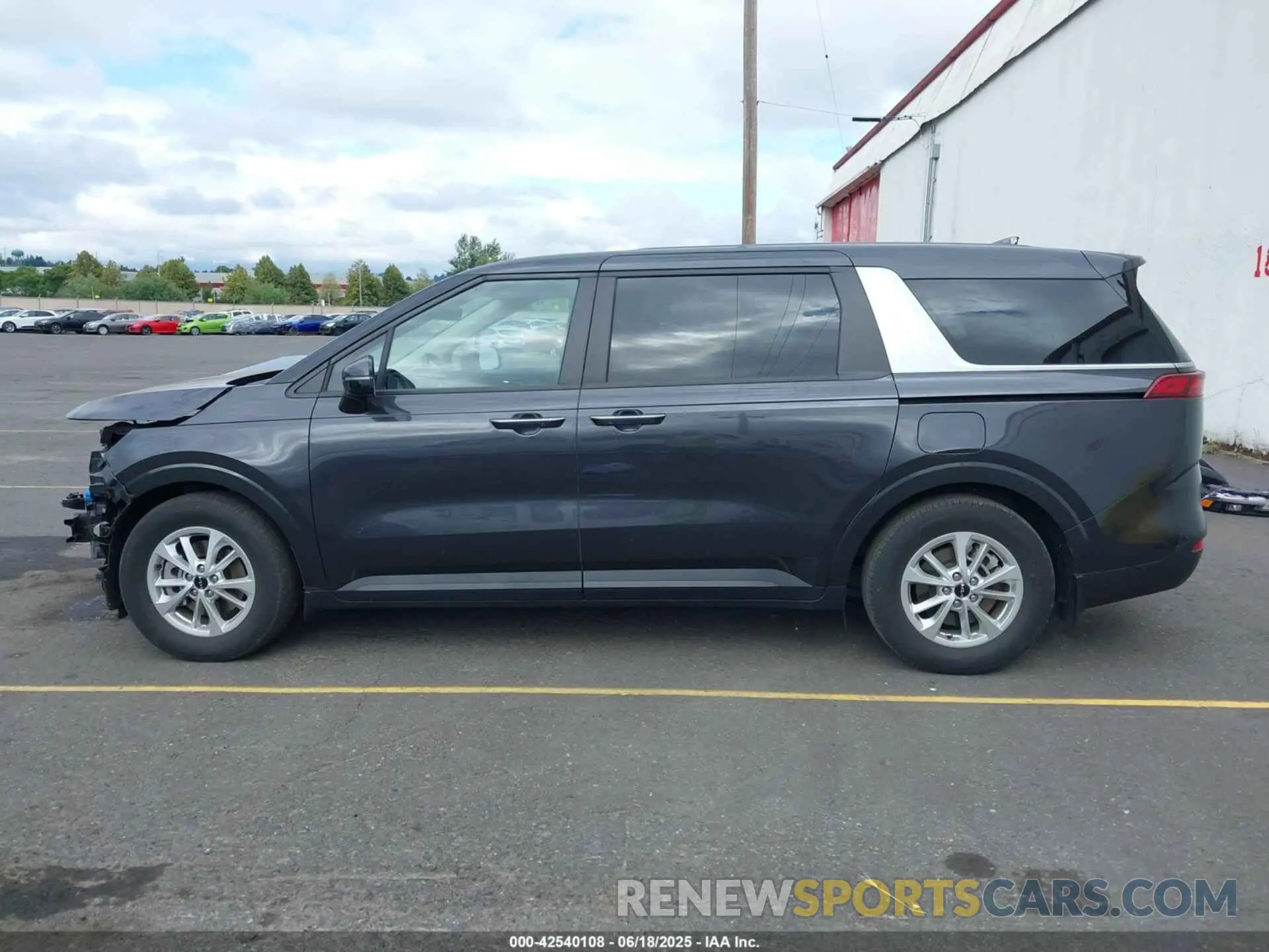 15 Photograph of a damaged car KNDNB4H30R6365505 KIA CARNIVAL MPV 2024