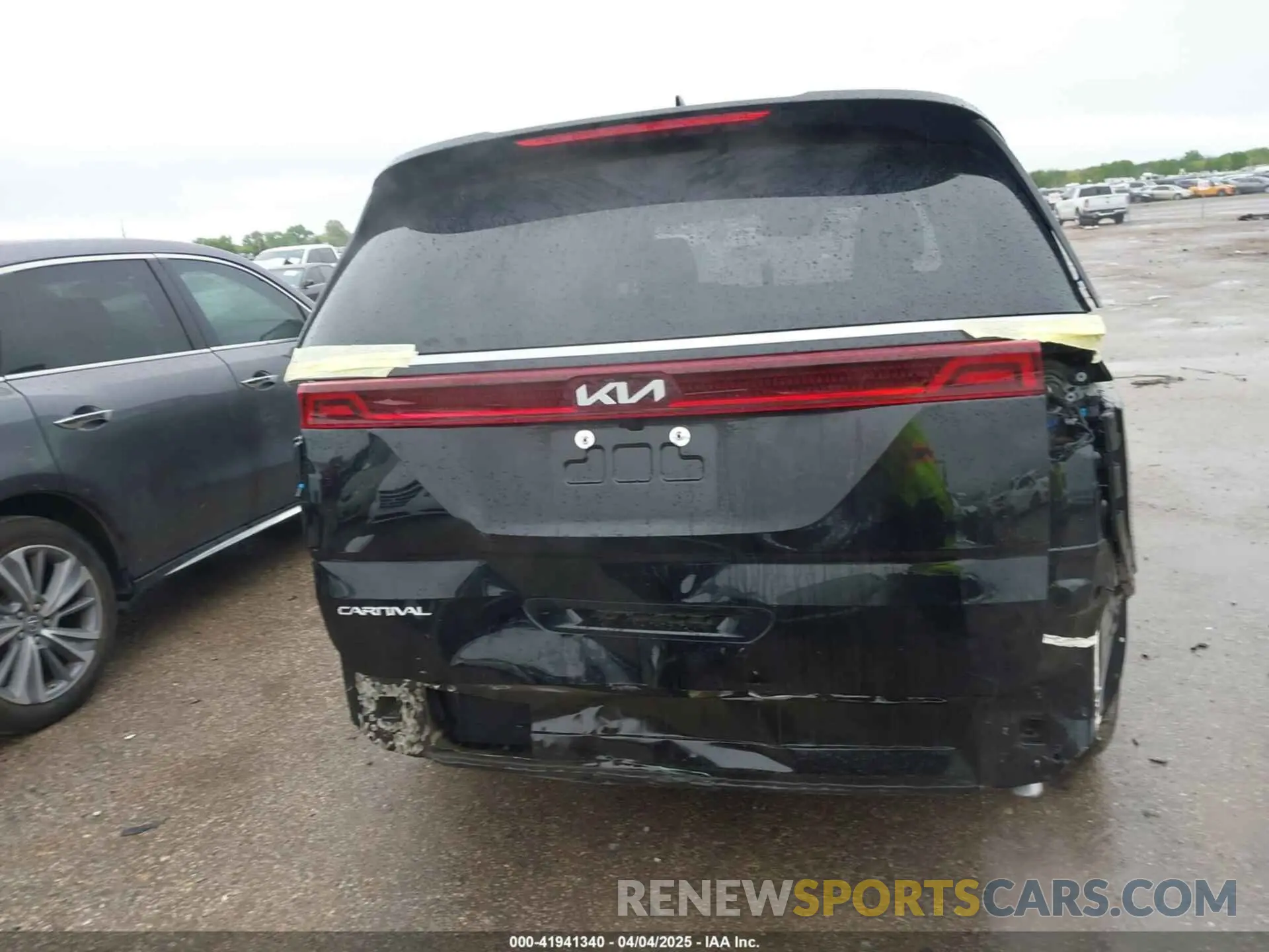 16 Photograph of a damaged car KNDNB4H30R6393286 KIA CARNIVAL MPV 2024