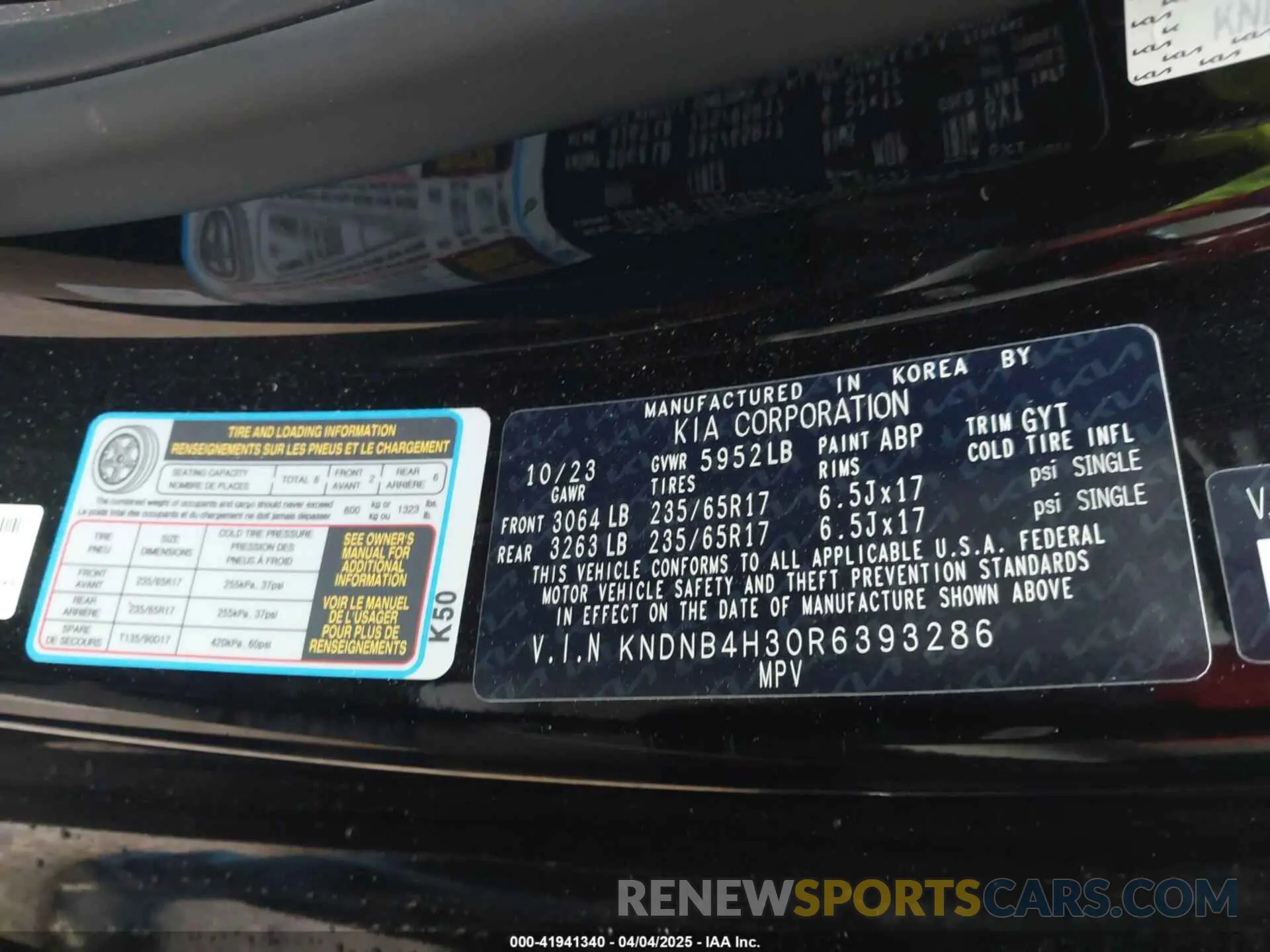 9 Photograph of a damaged car KNDNB4H30R6393286 KIA CARNIVAL MPV 2024