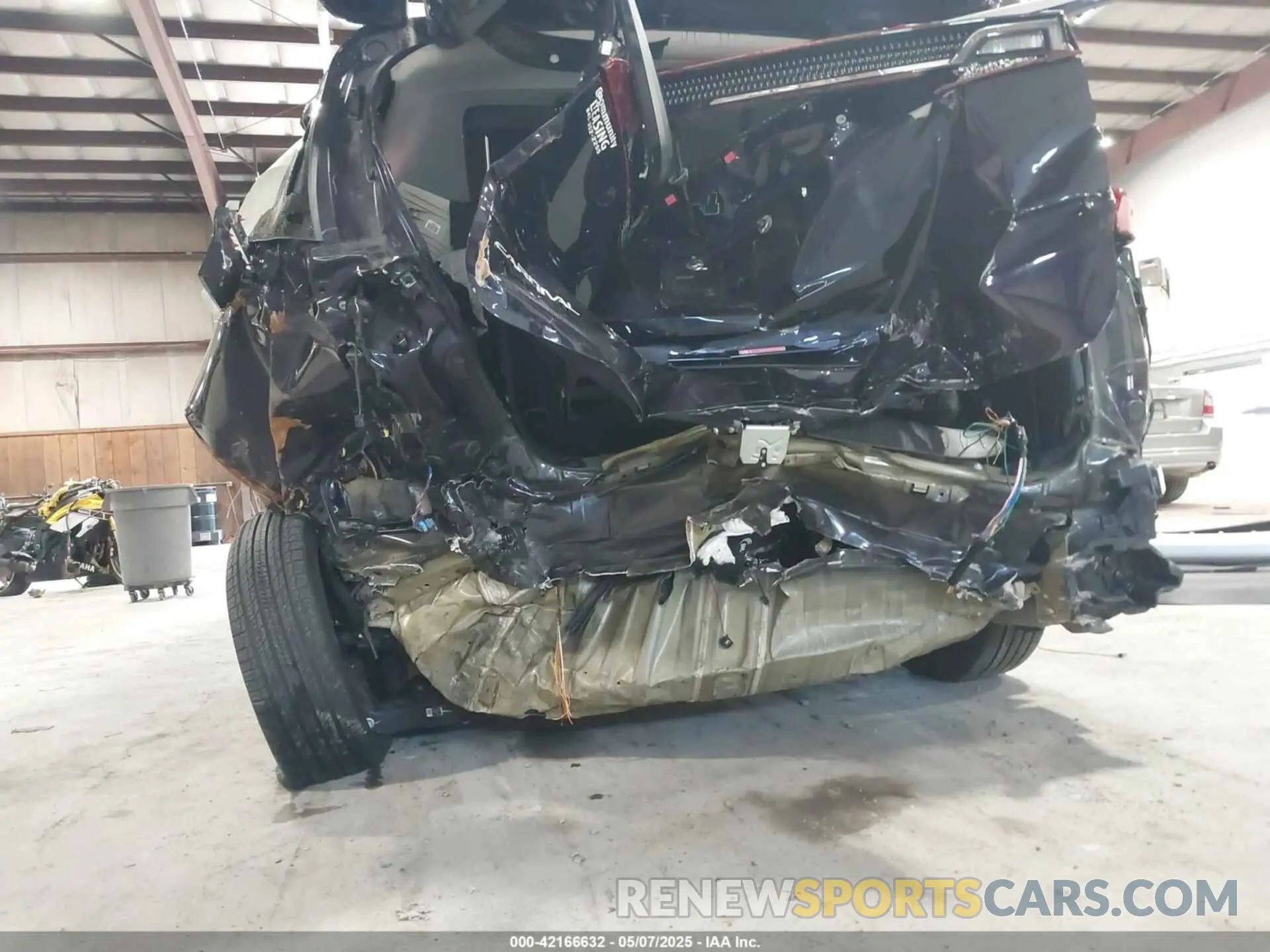 6 Photograph of a damaged car KNDNB4H31R6397993 KIA CARNIVAL MPV 2024