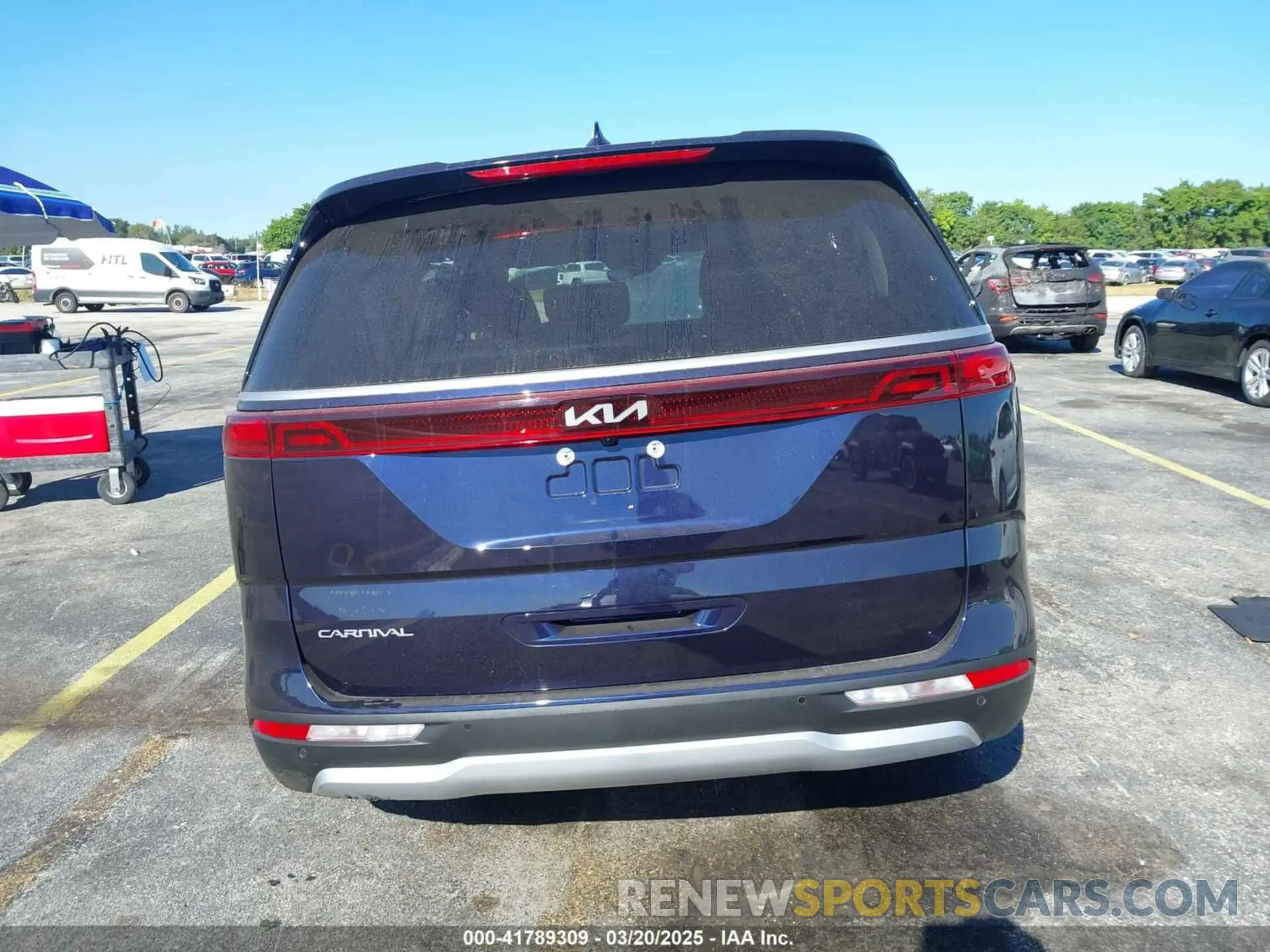 15 Фотография поврежденного автомобиля KNDNB4H33R6441640 KIA CARNIVAL MPV 2024