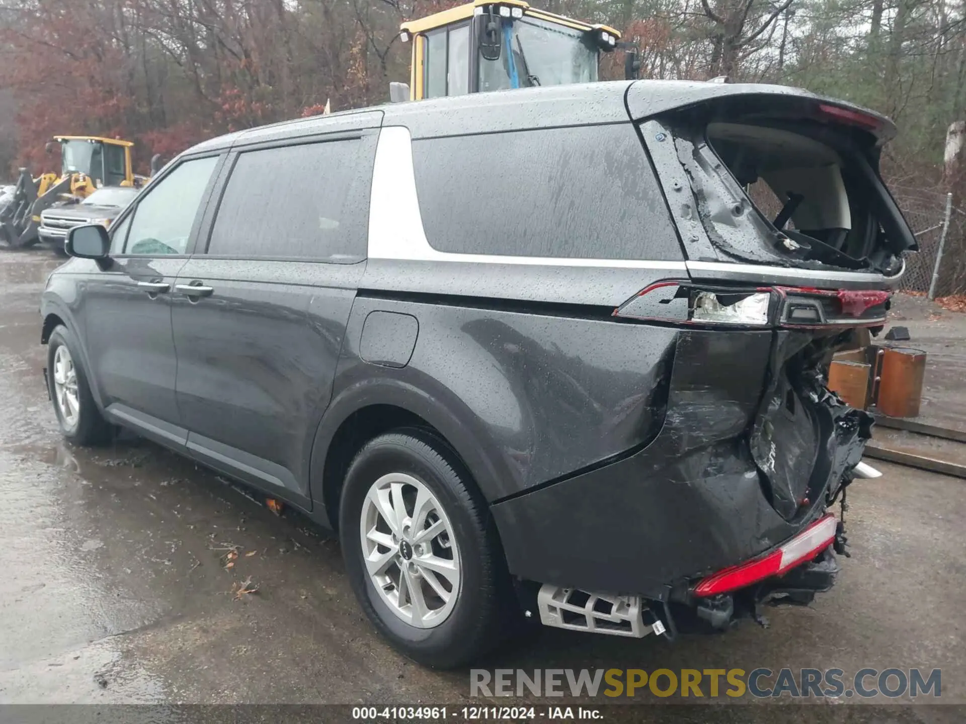 3 Photograph of a damaged car KNDNB4H33R6441718 KIA CARNIVAL MPV 2024
