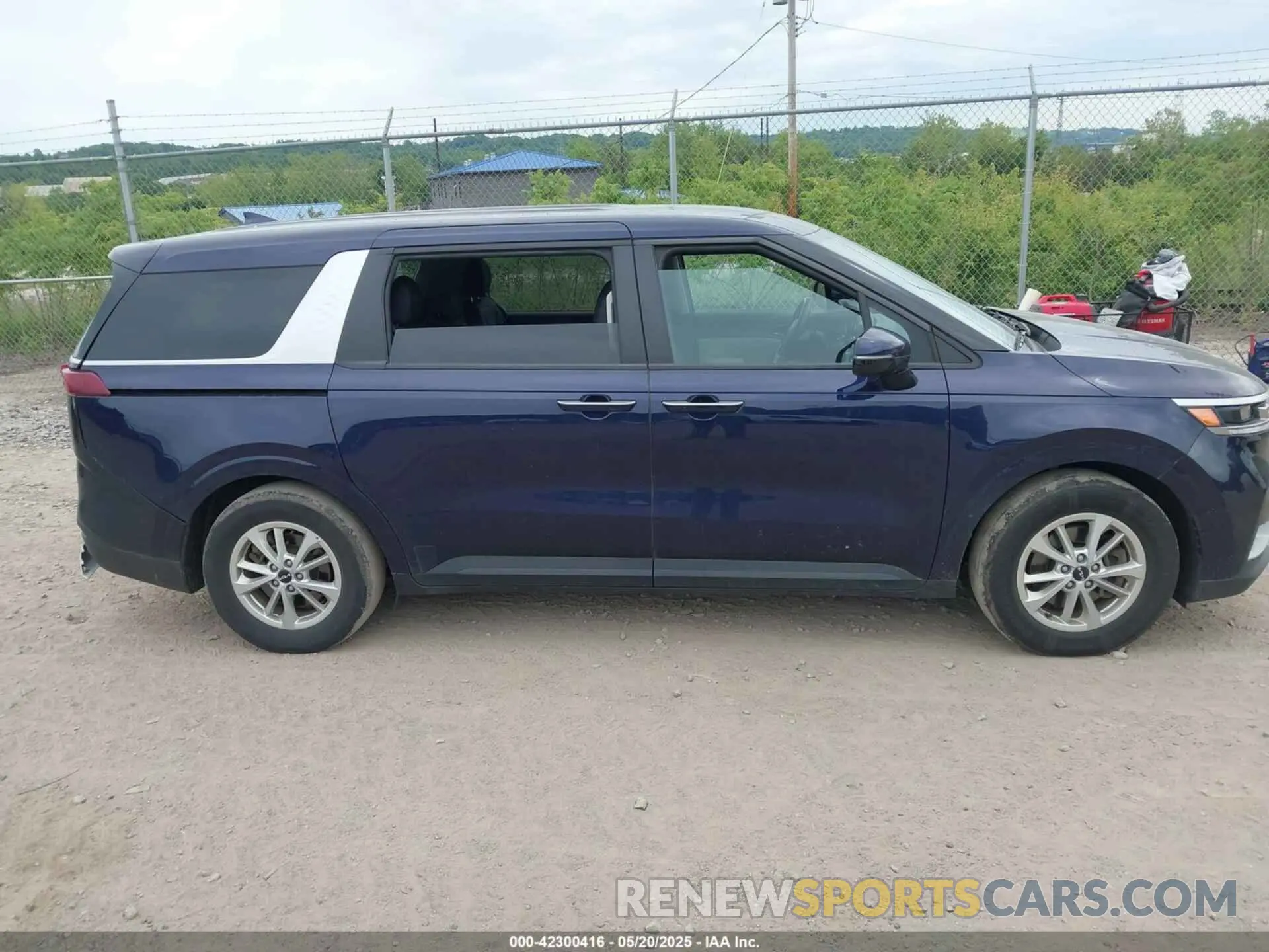 13 Фотография поврежденного автомобиля KNDNB4H35R6350739 KIA CARNIVAL MPV 2024
