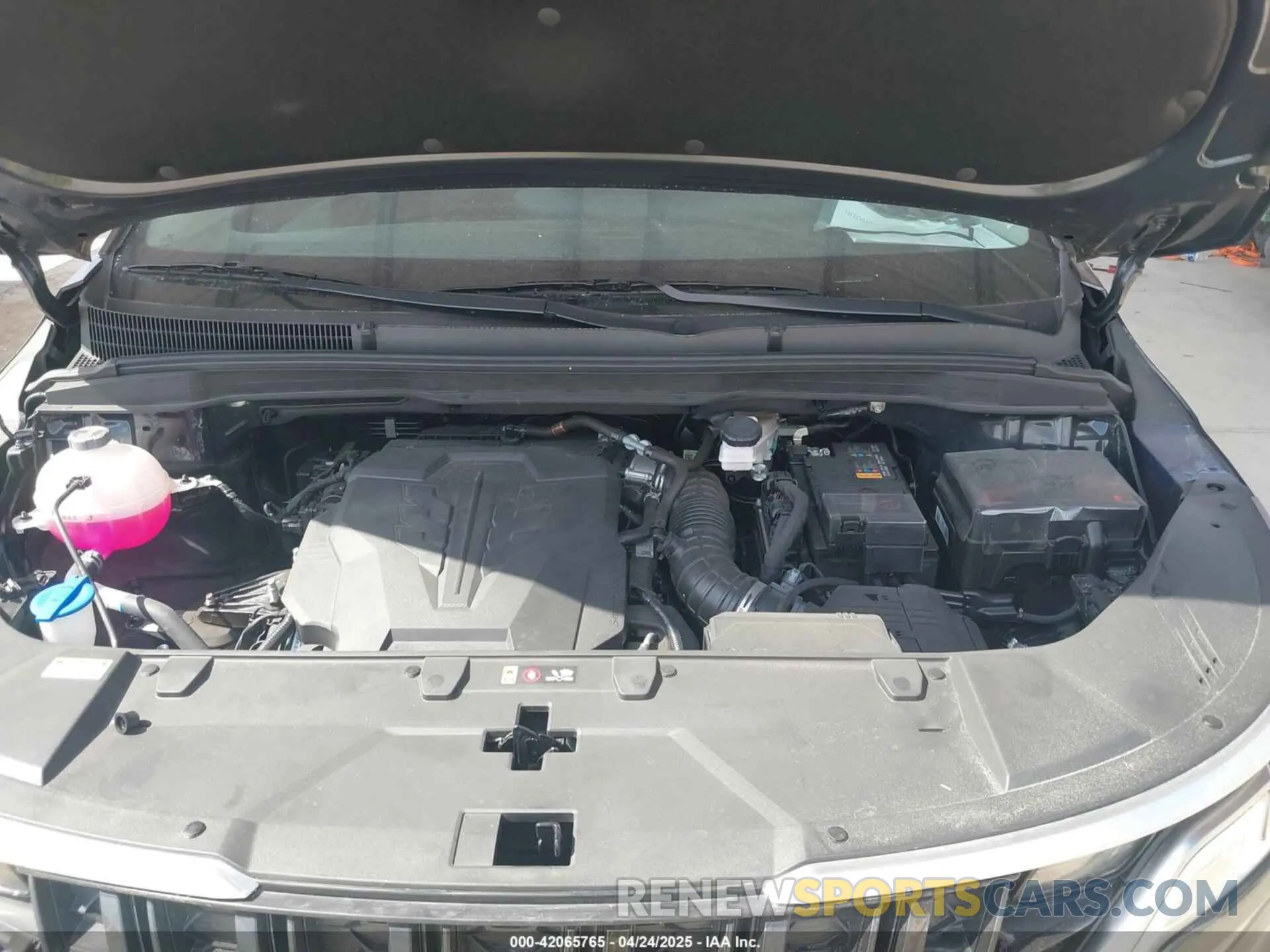 10 Фотография поврежденного автомобиля KNDNB4H36R6442183 KIA CARNIVAL MPV 2024
