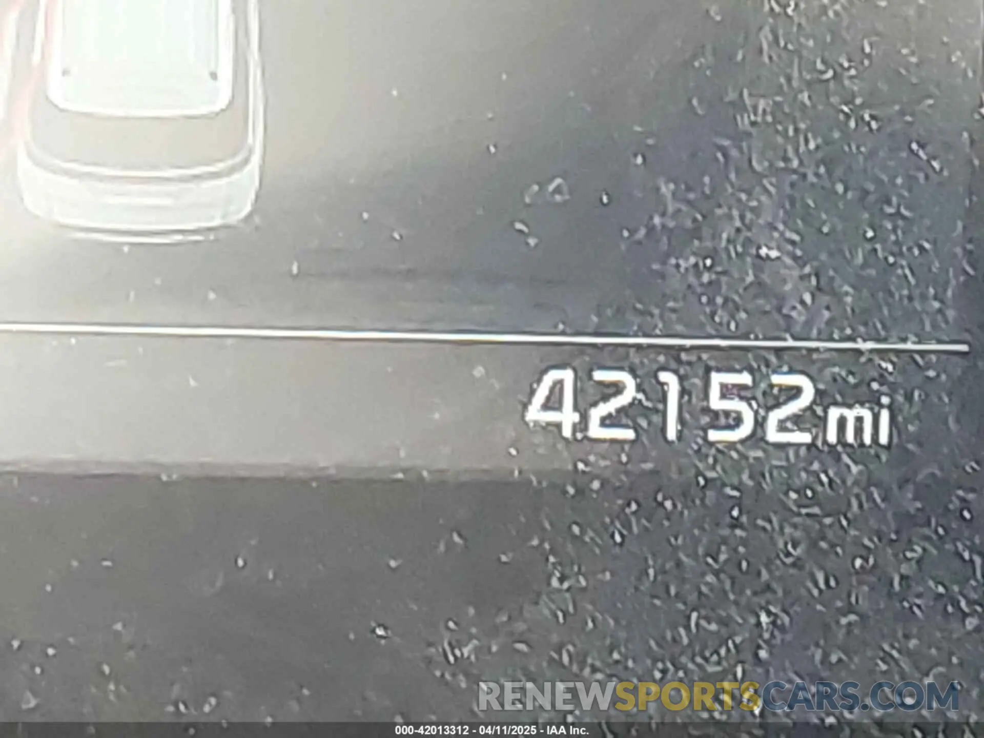 16 Photograph of a damaged car KNDNB4H38R6383380 KIA CARNIVAL MPV 2024