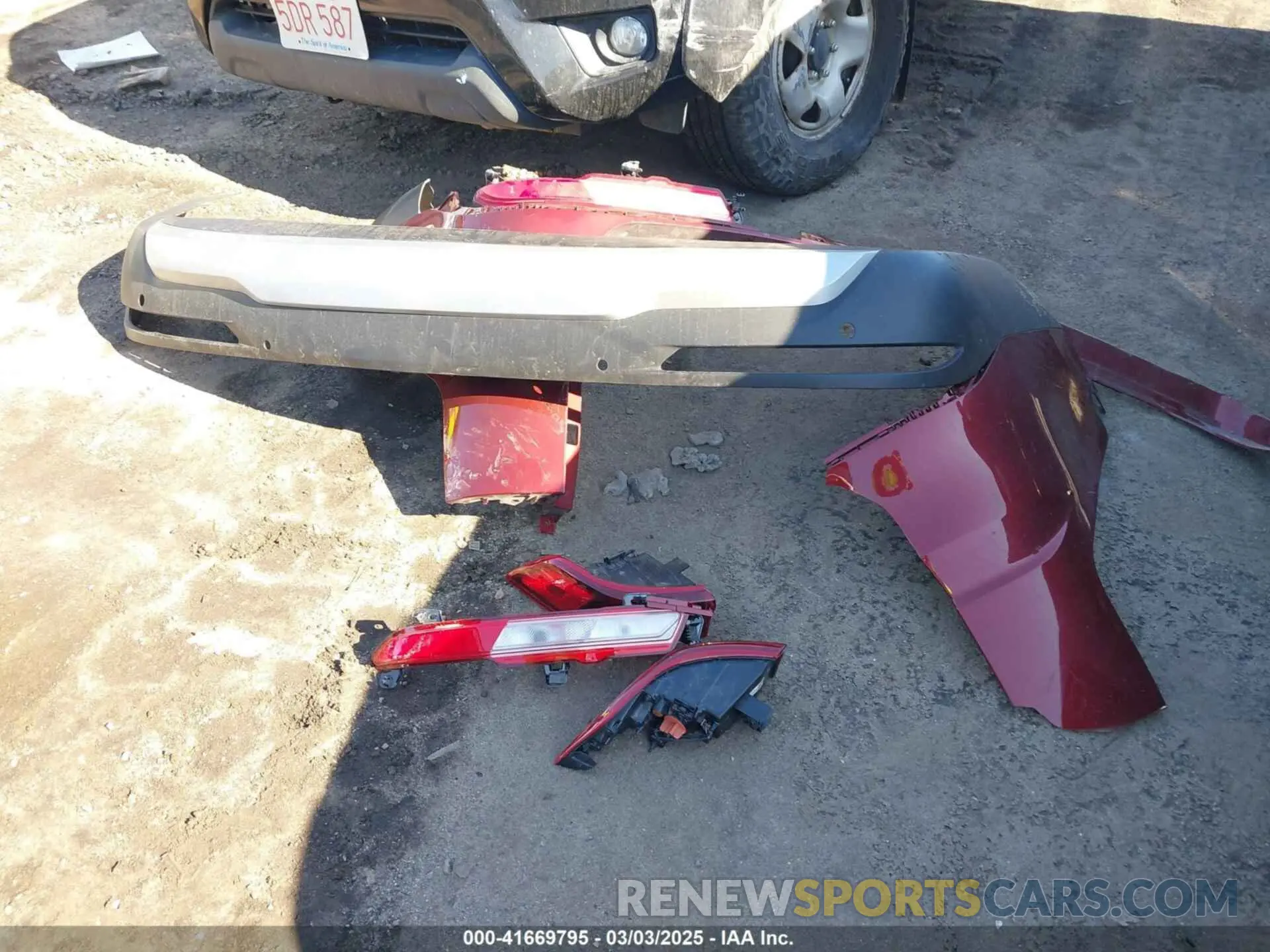12 Photograph of a damaged car KNDNB4H39R6441013 KIA CARNIVAL MPV 2024