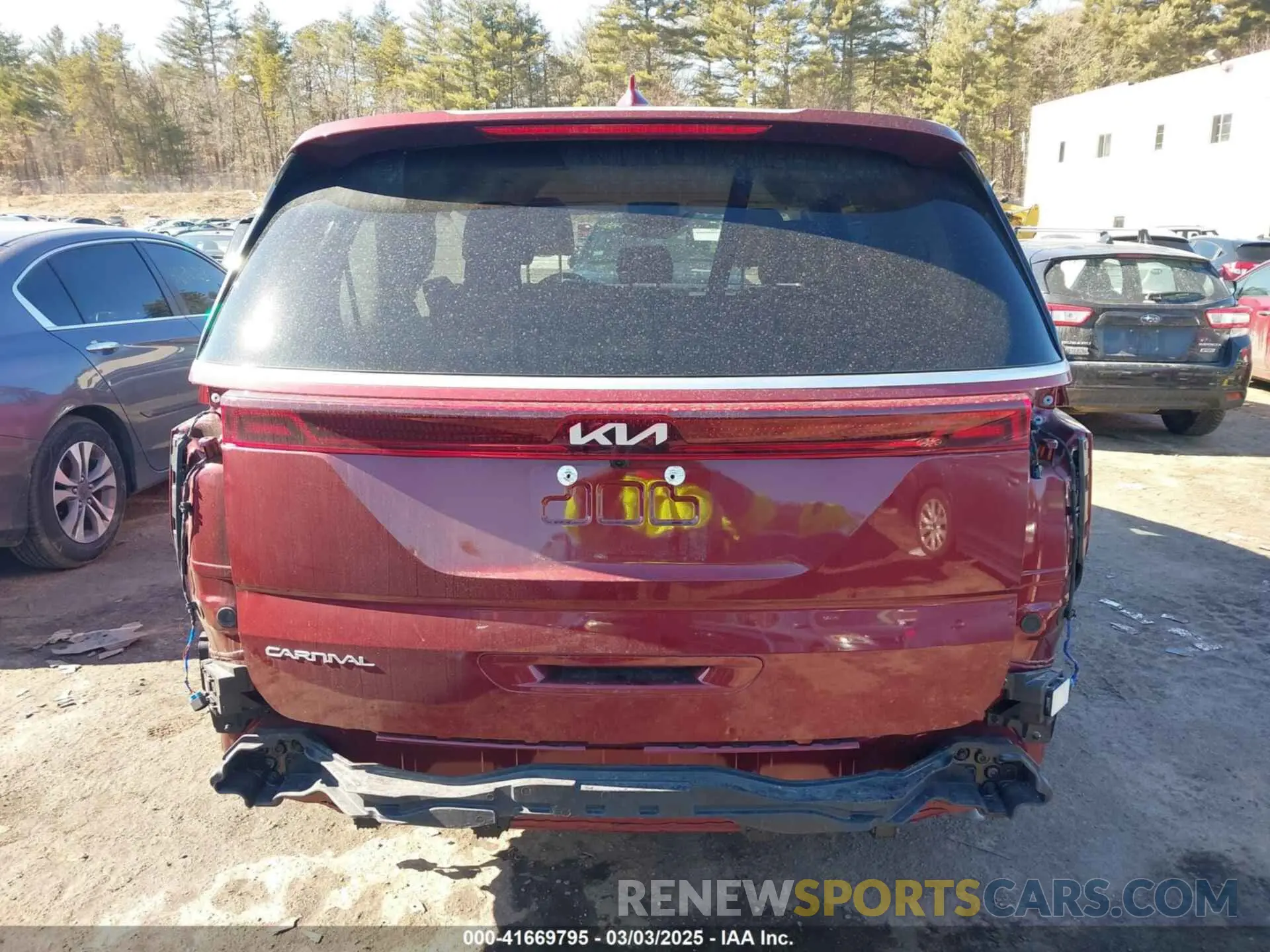 17 Photograph of a damaged car KNDNB4H39R6441013 KIA CARNIVAL MPV 2024
