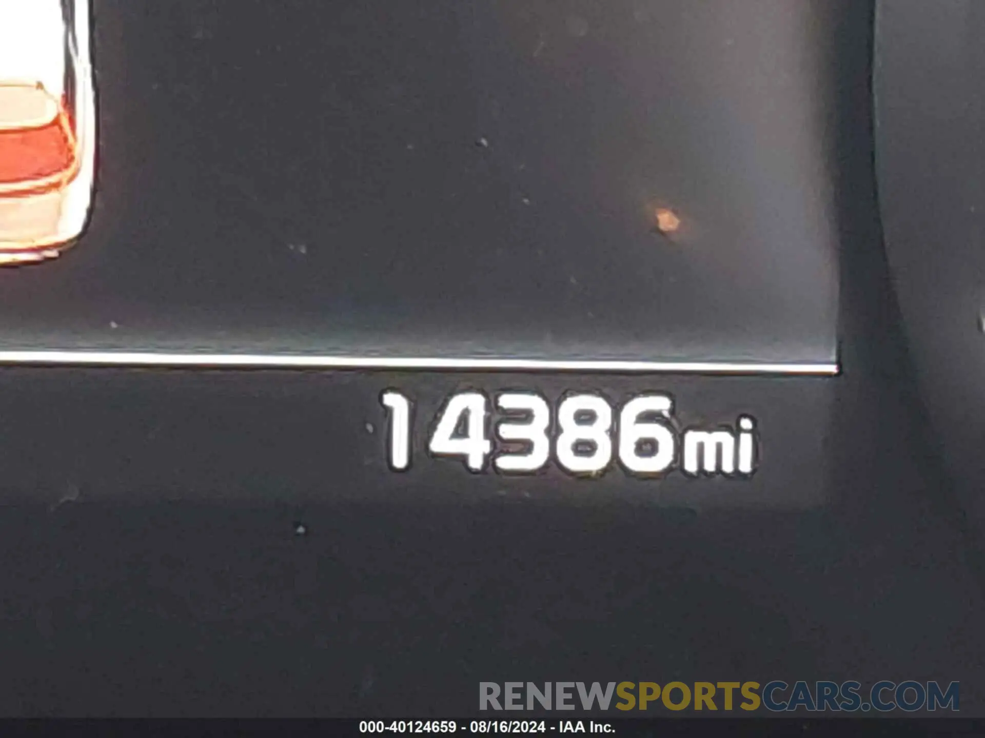 16 Photograph of a damaged car KNDNC5H31R6377648 KIA CARNIVAL MPV 2024