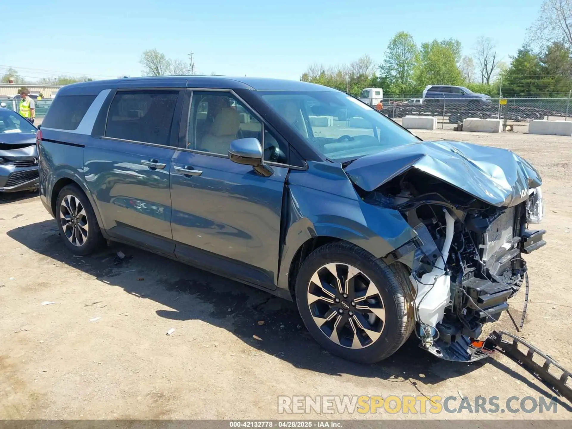 1 Photograph of a damaged car KNDNC5H34R6377269 KIA CARNIVAL MPV 2024