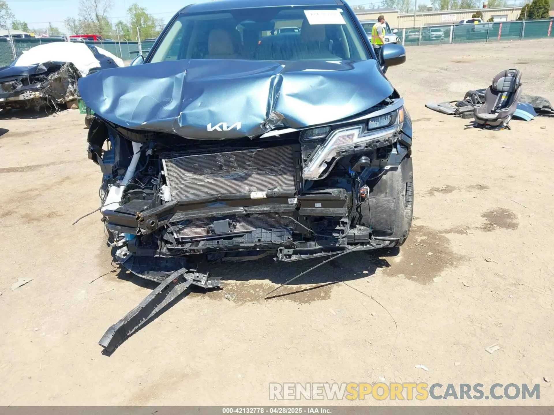 6 Photograph of a damaged car KNDNC5H34R6377269 KIA CARNIVAL MPV 2024